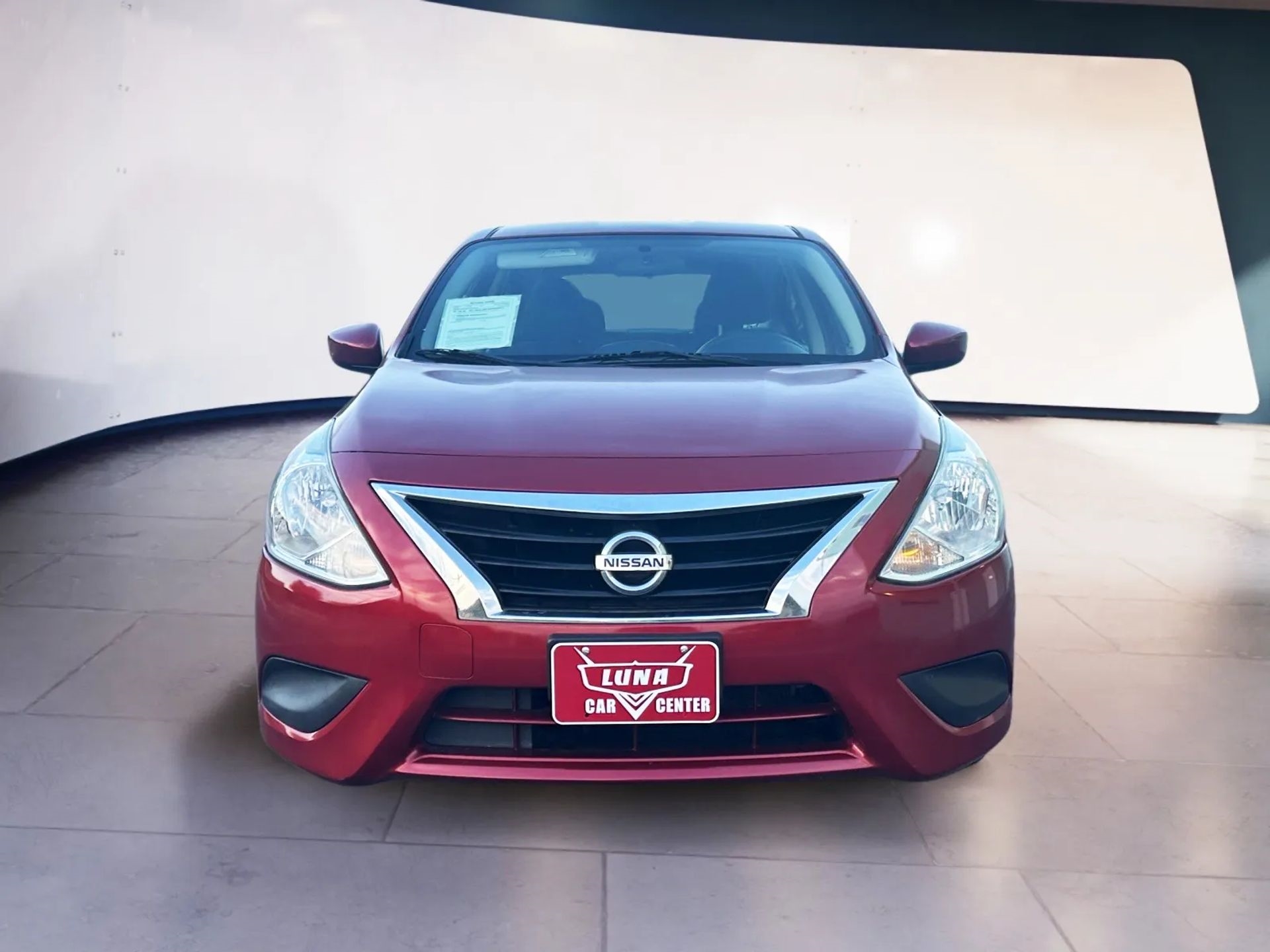 Nissan Versa 4dr Sdn CVT 1.6 SV 2016