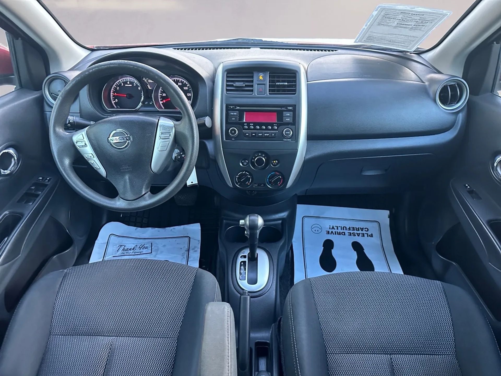 Nissan Versa 4dr Sdn CVT 1.6 SV 2016