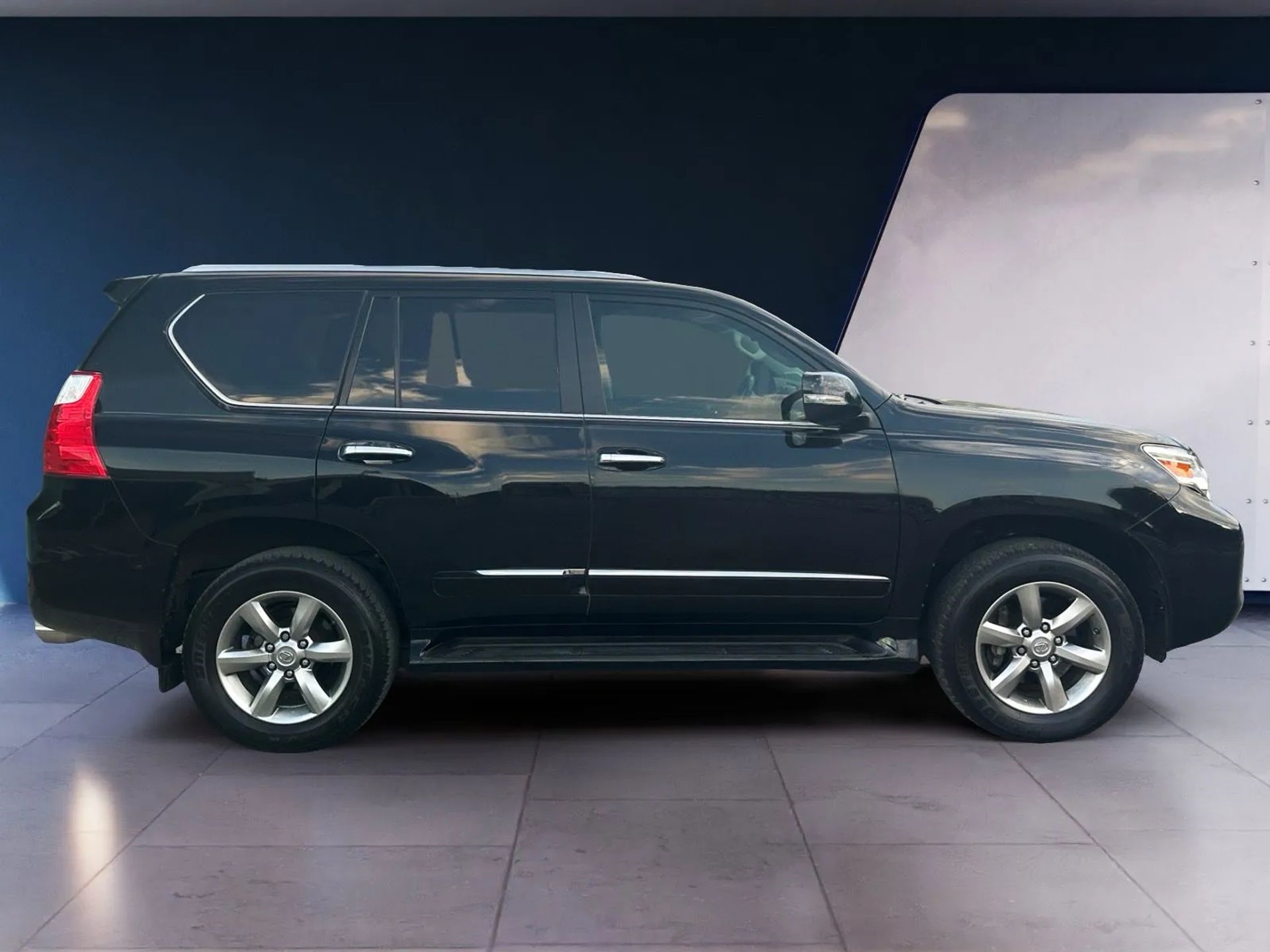 Lexus GX 460 4WD 4dr Premium 2013