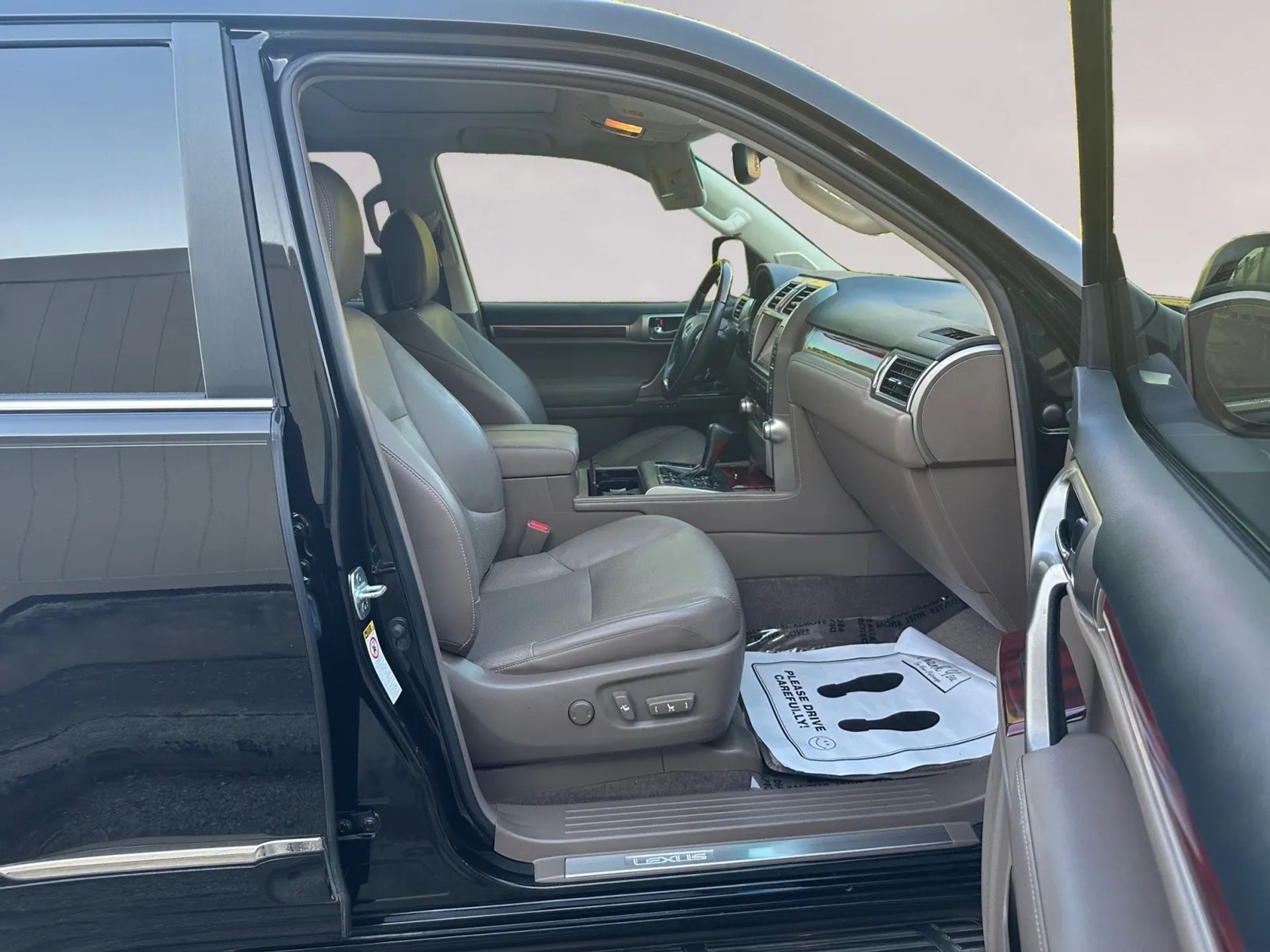 Lexus GX 460 4WD 4dr Premium 2013