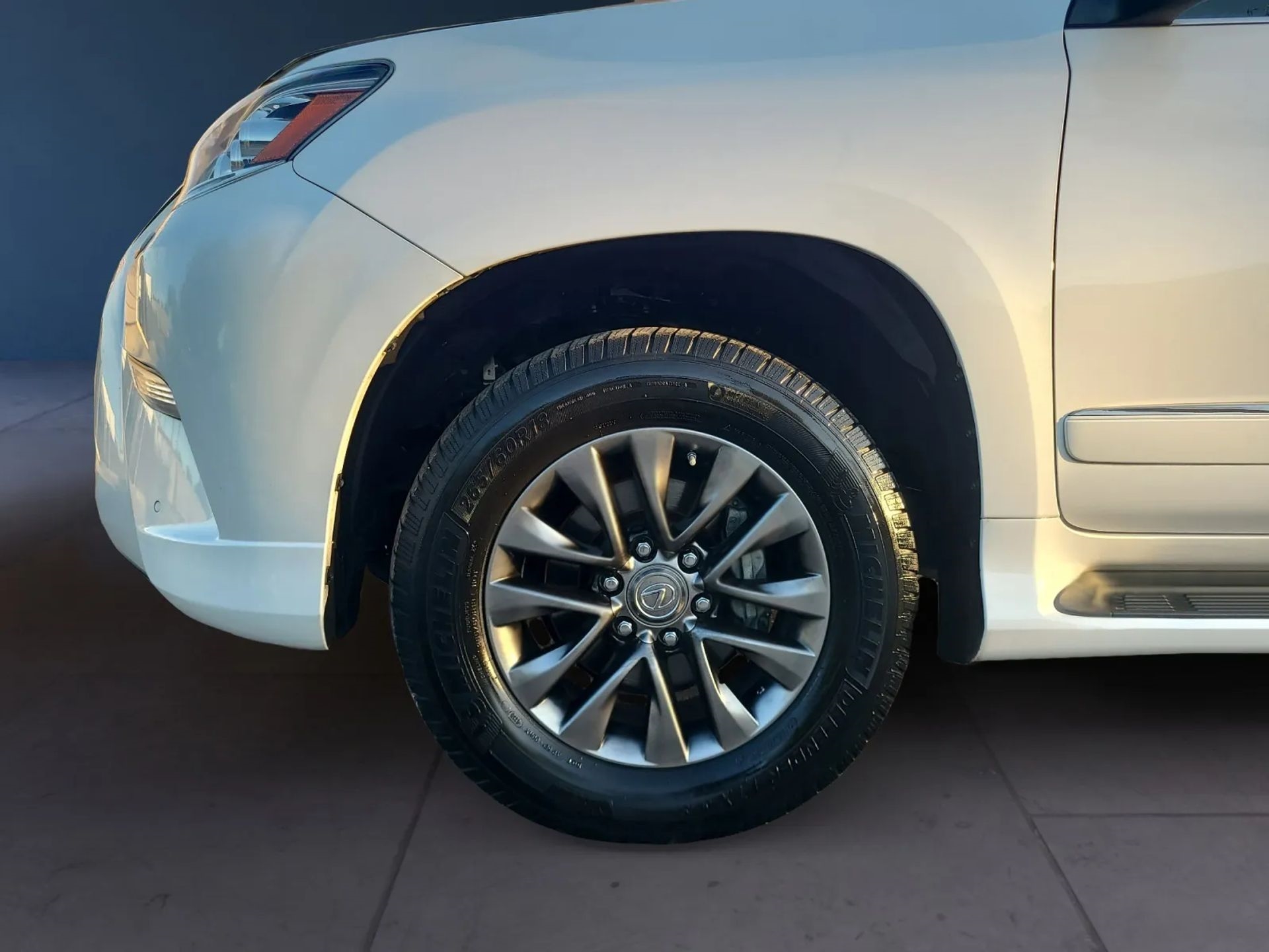 Lexus GX 460 4WD 4dr Luxury 2016