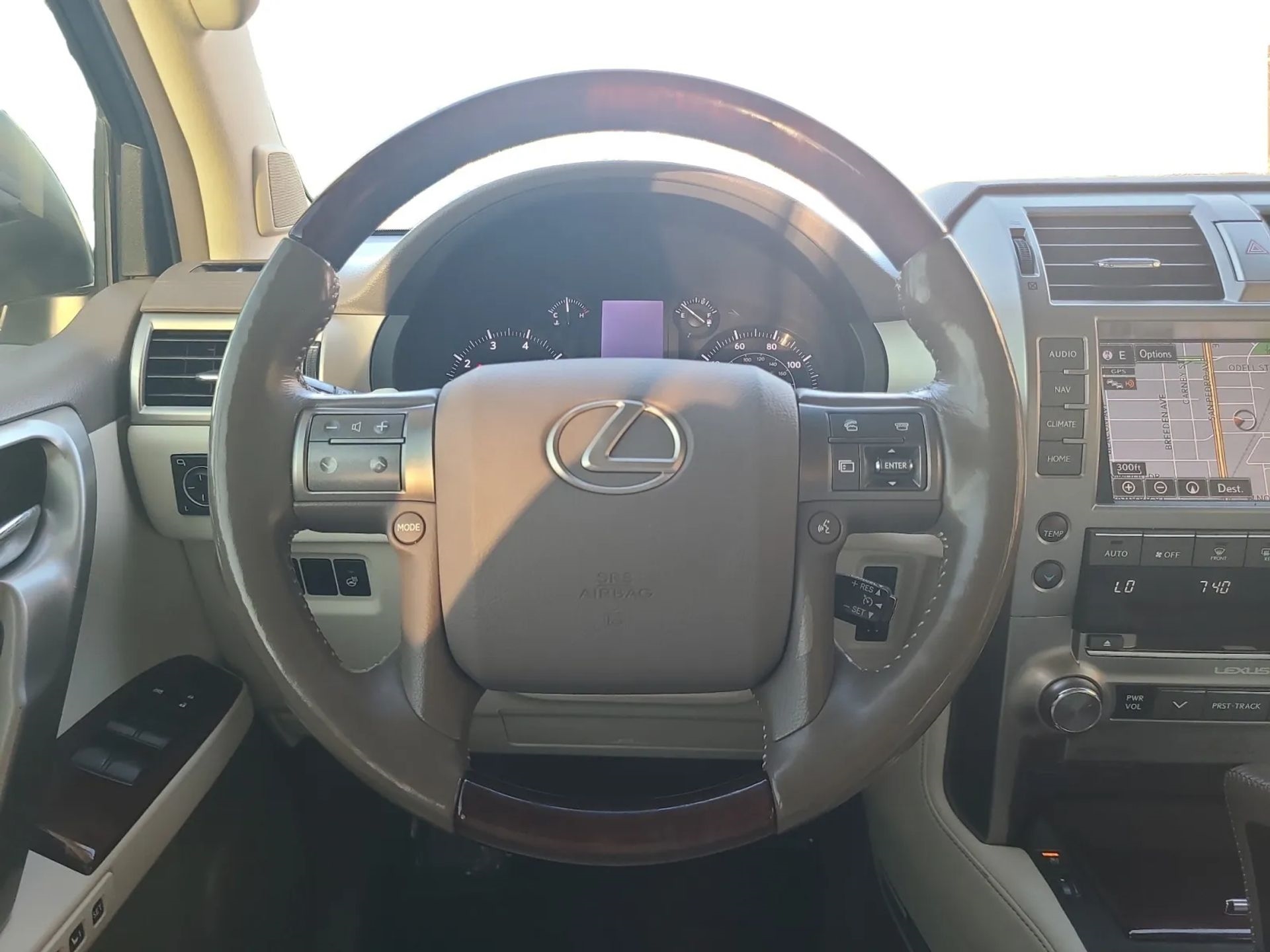 Lexus GX 460 4WD 4dr Luxury 2016
