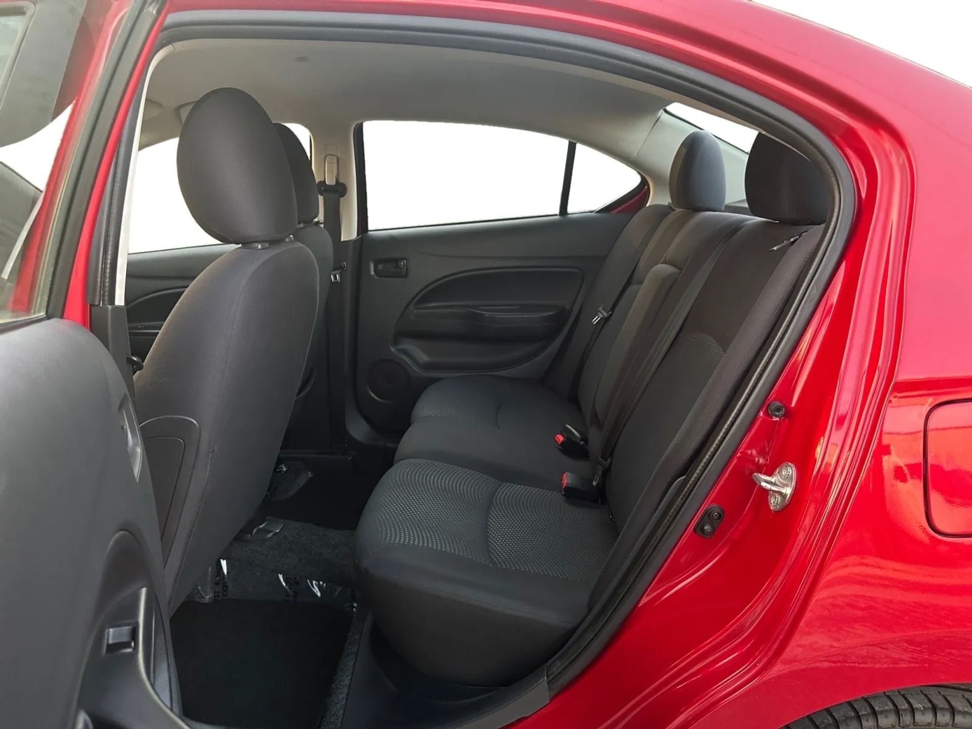 Mitsubishi Mirage G4 ES CVT 2019