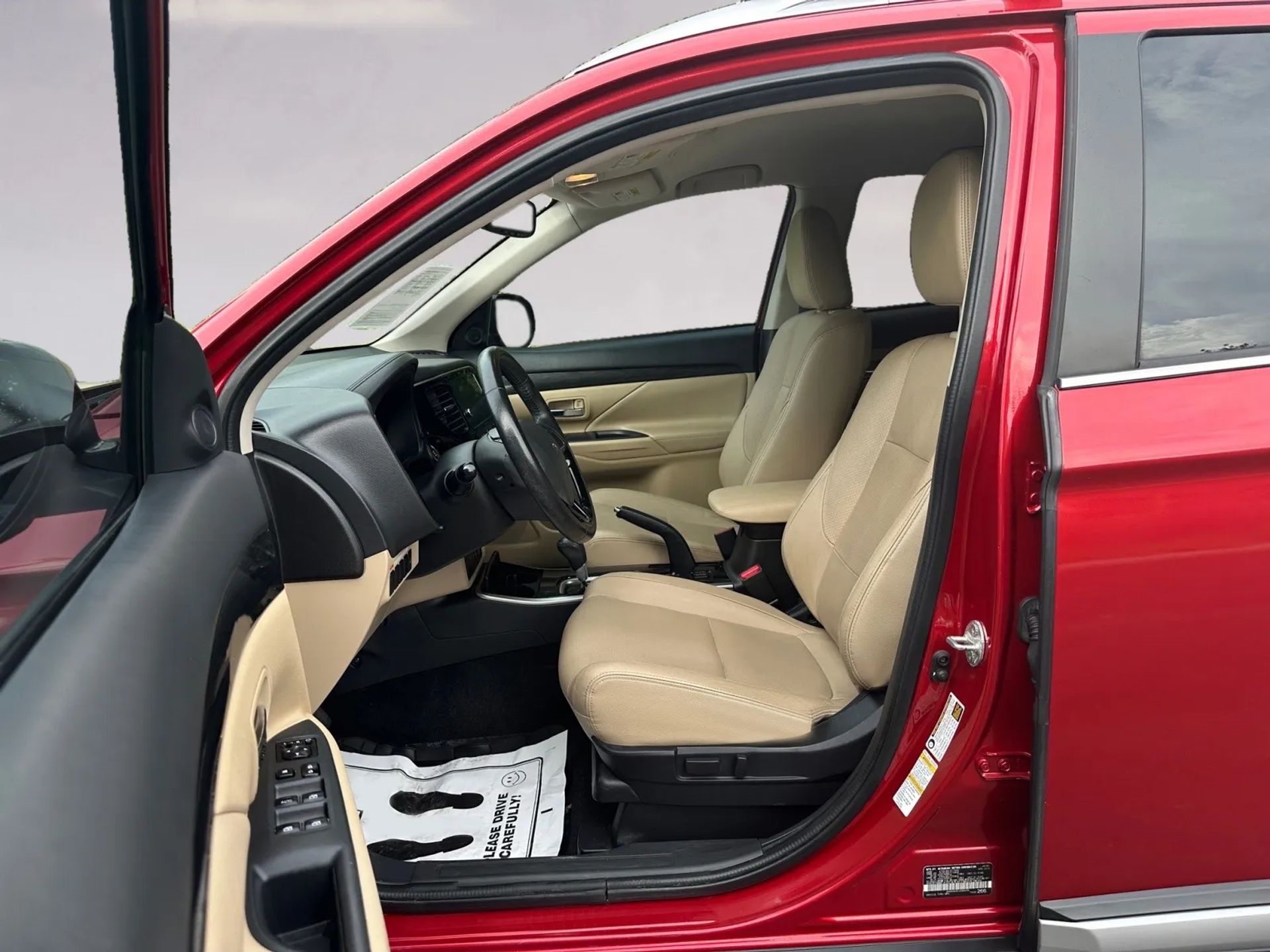 Mitsubishi Outlander SEL FWD 2018
