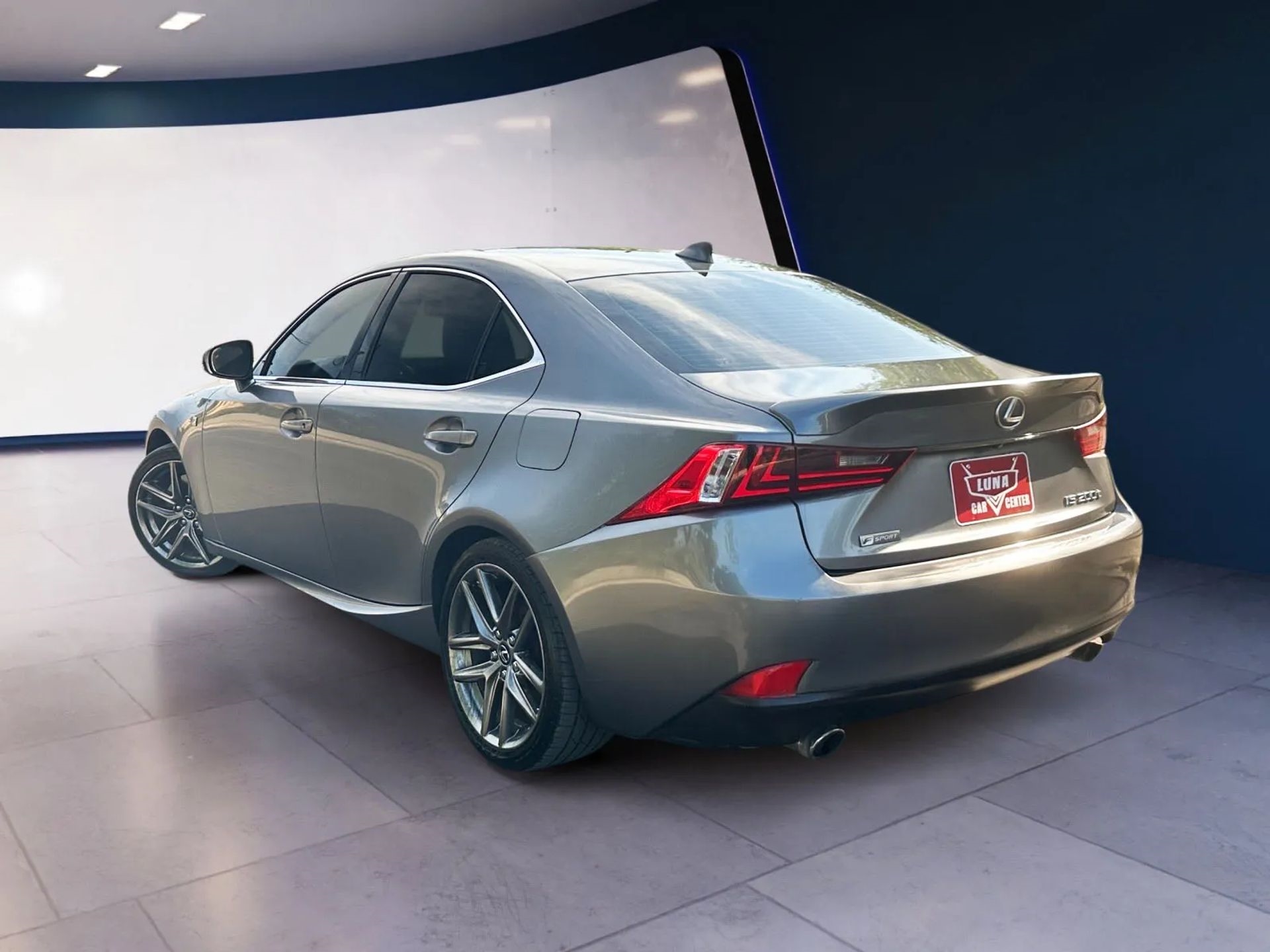 Lexus IS 200t 4dr Sdn 2016