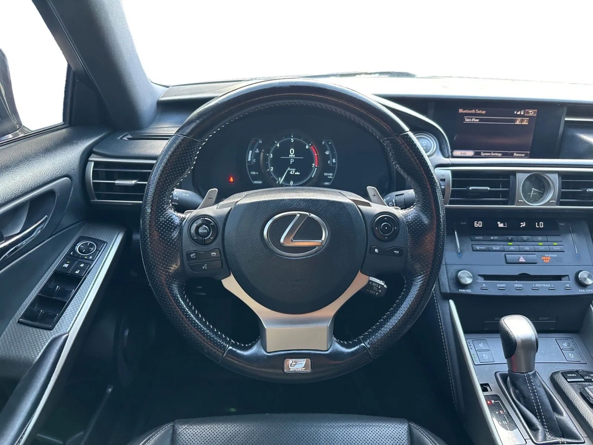 Lexus IS 200t 4dr Sdn 2016