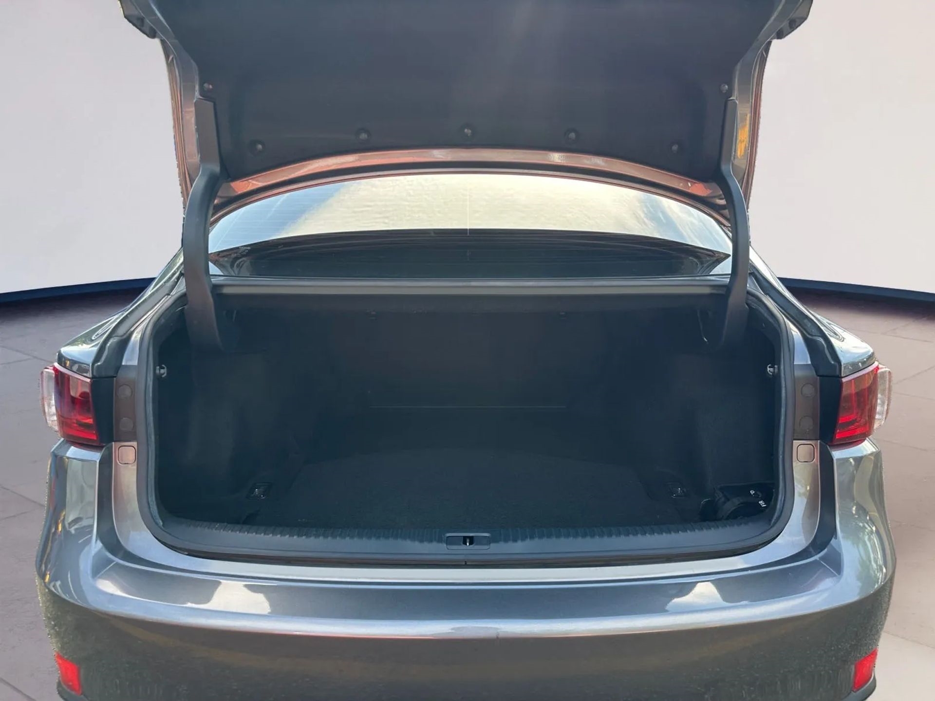 Lexus IS 200t 4dr Sdn 2016