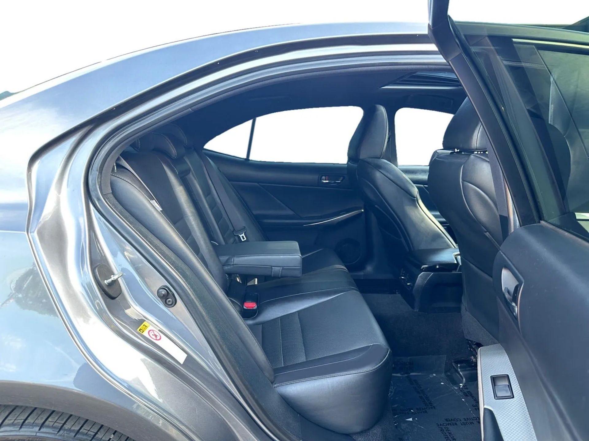 Lexus IS 200t 4dr Sdn 2016