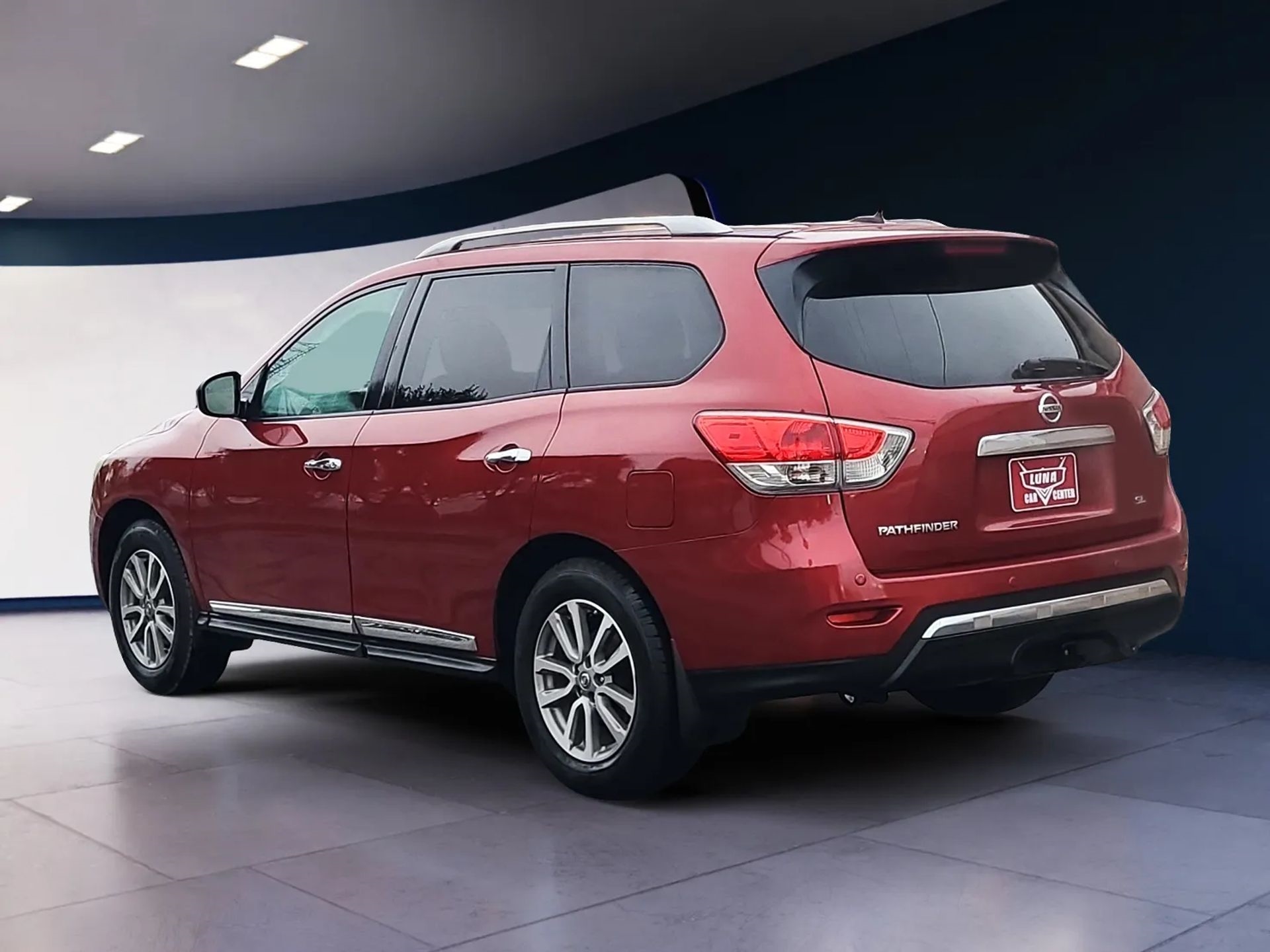 Nissan Pathfinder 2WD 4dr SL 2014