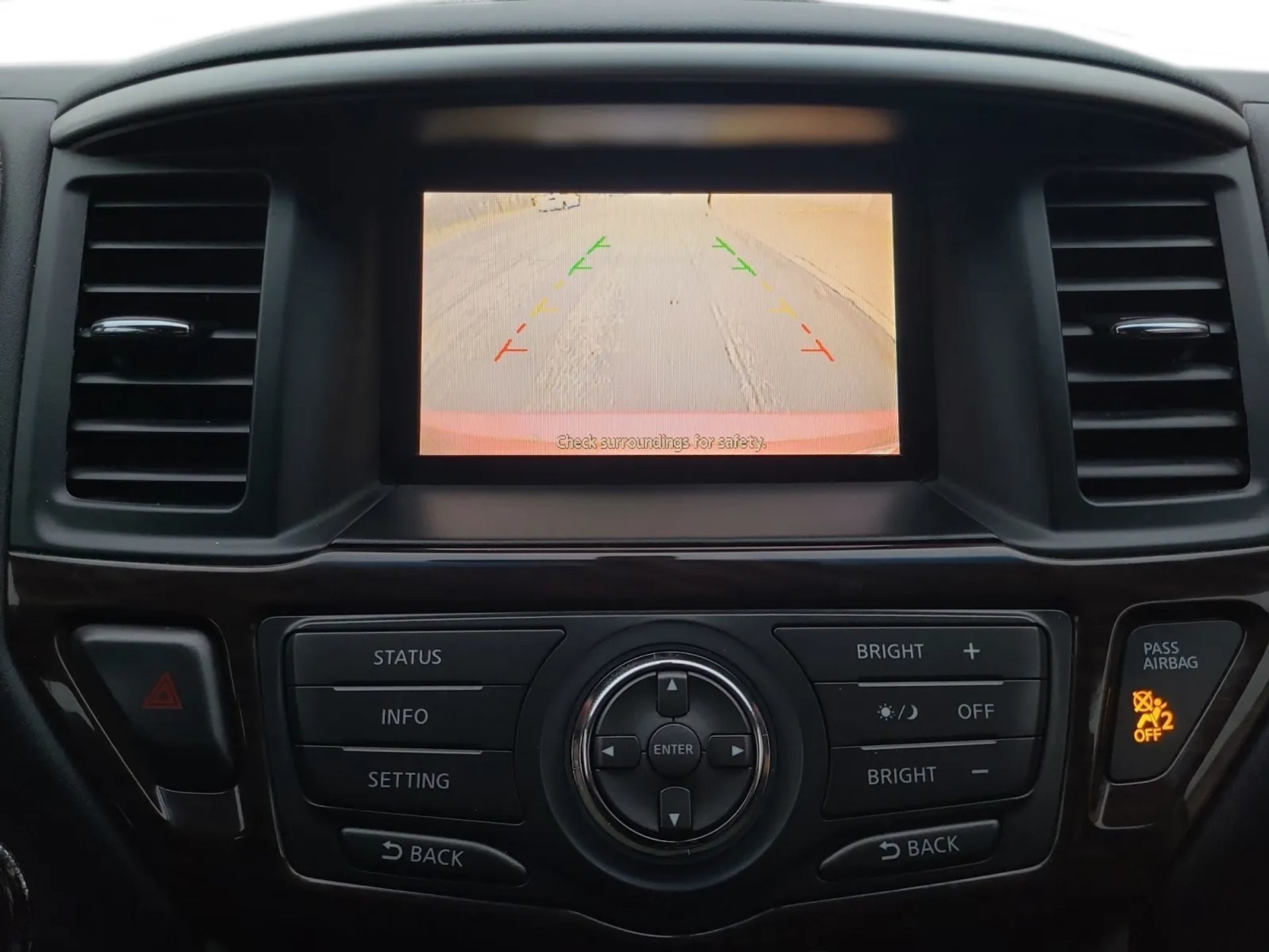 Nissan Pathfinder 2WD 4dr SL 2014