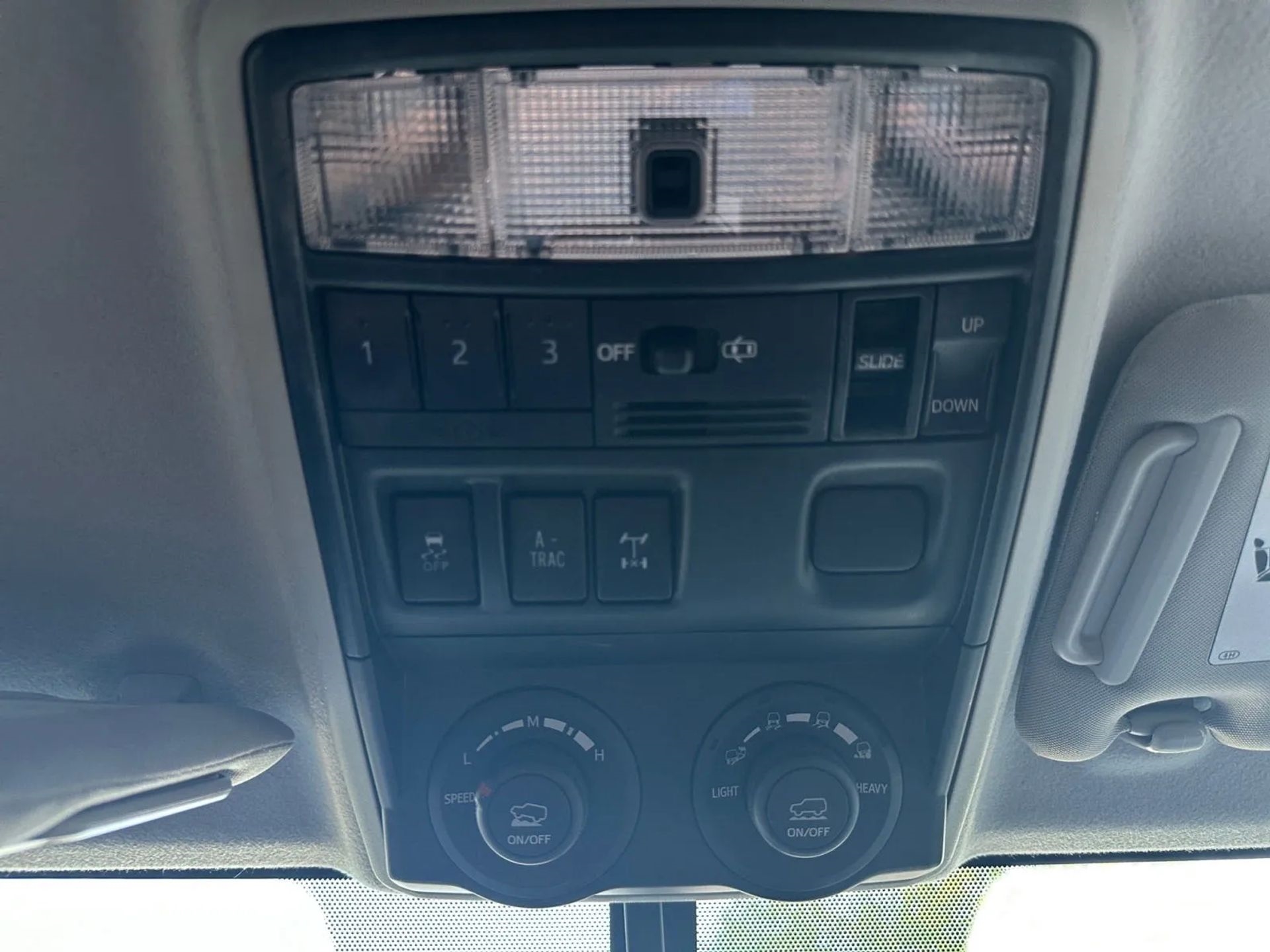 Toyota 4Runner 4WD 4dr V6 Trail Premium (Natl) 2015