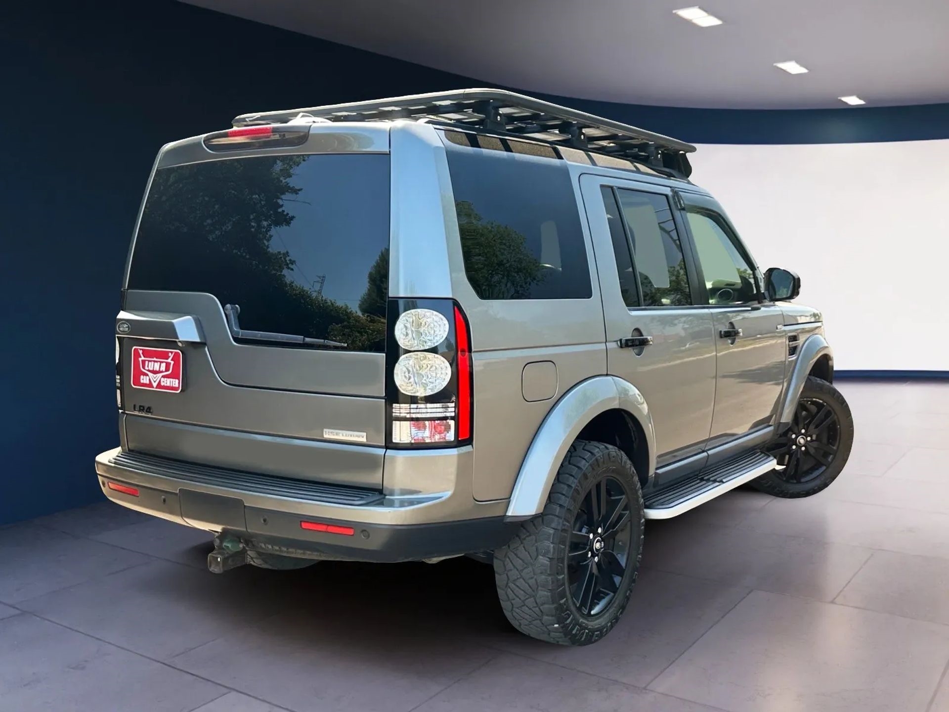 Land Rover LR4 4WD 4dr LUX 2015