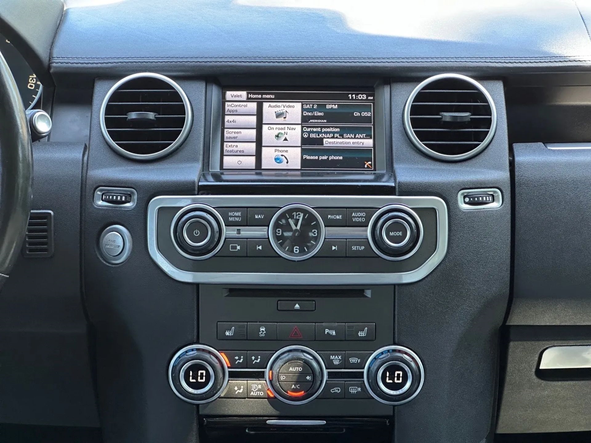 Land Rover LR4 4WD 4dr LUX 2015