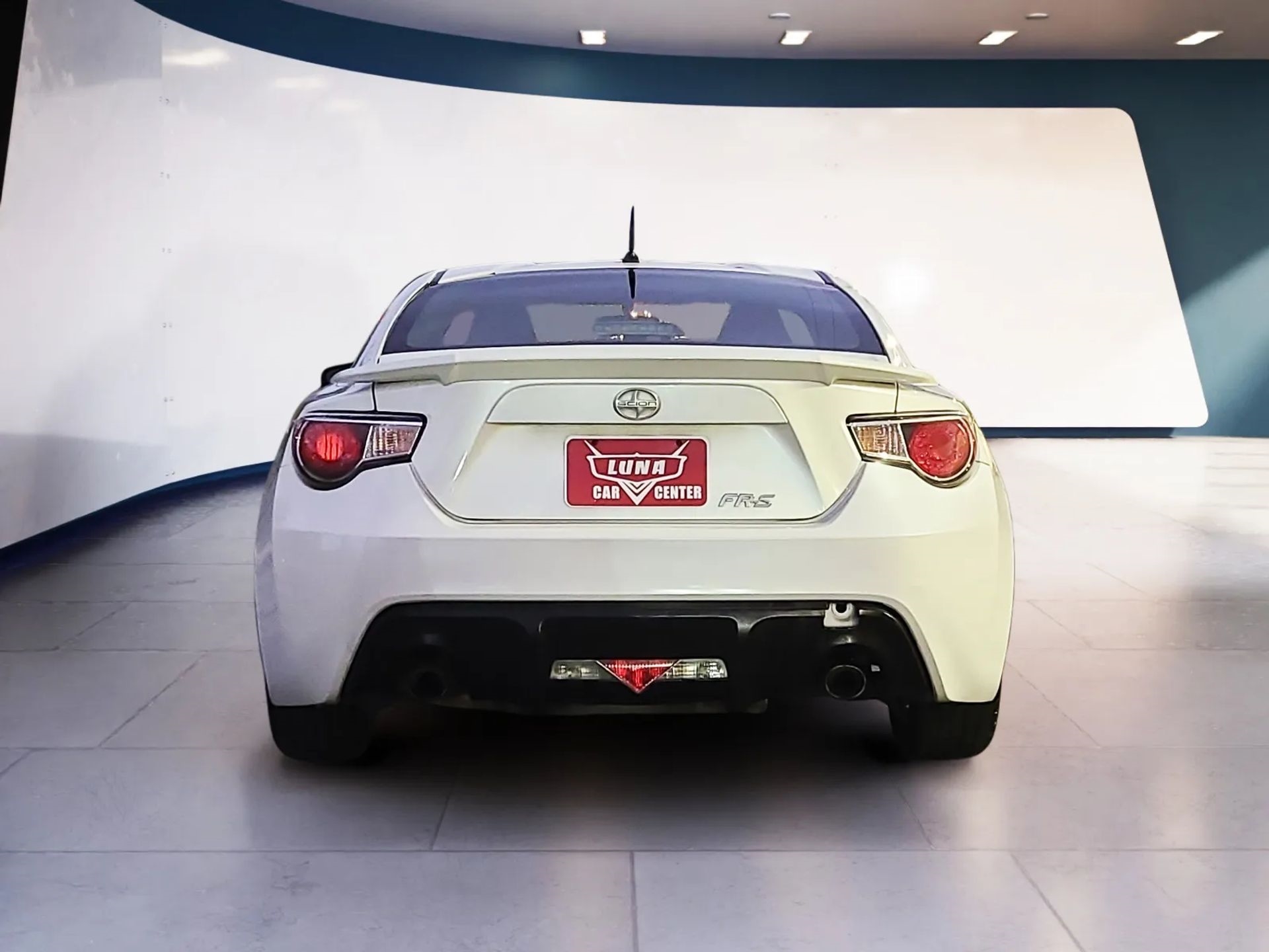 Scion FR-S 2dr Cpe Auto (Natl) 2014