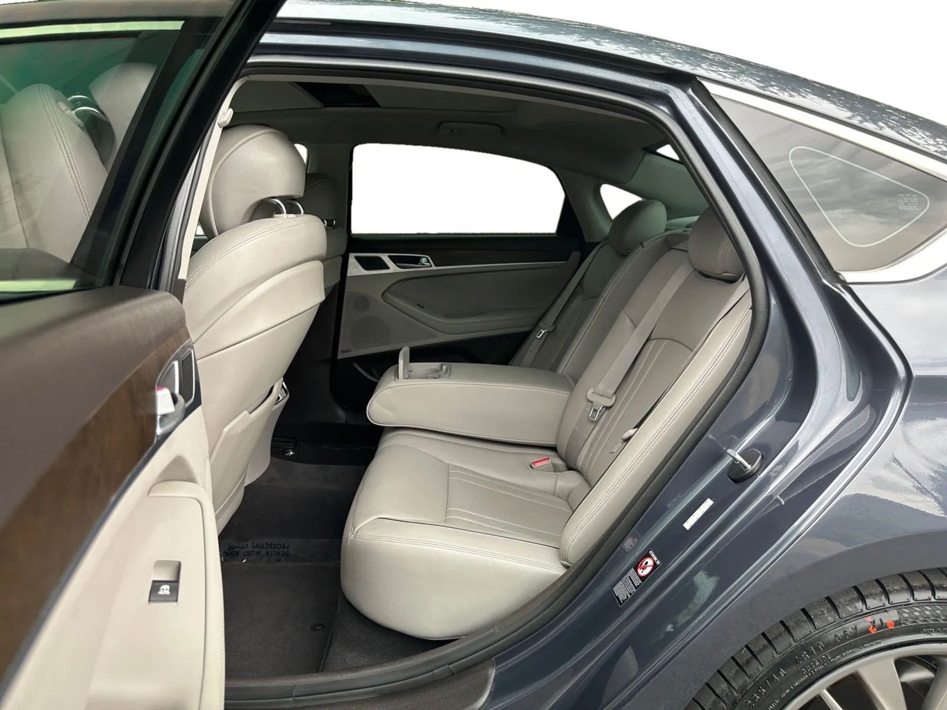 Genesis G80 5.0L Ultimate RWD 2017