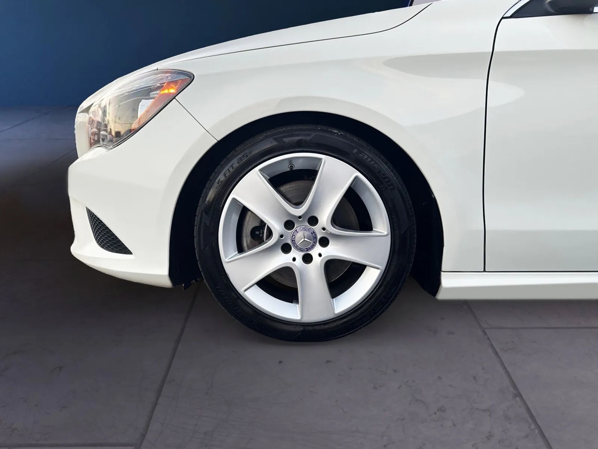 Mercedes-Benz CLA 4dr Sdn CLA 250 4MATIC 2016