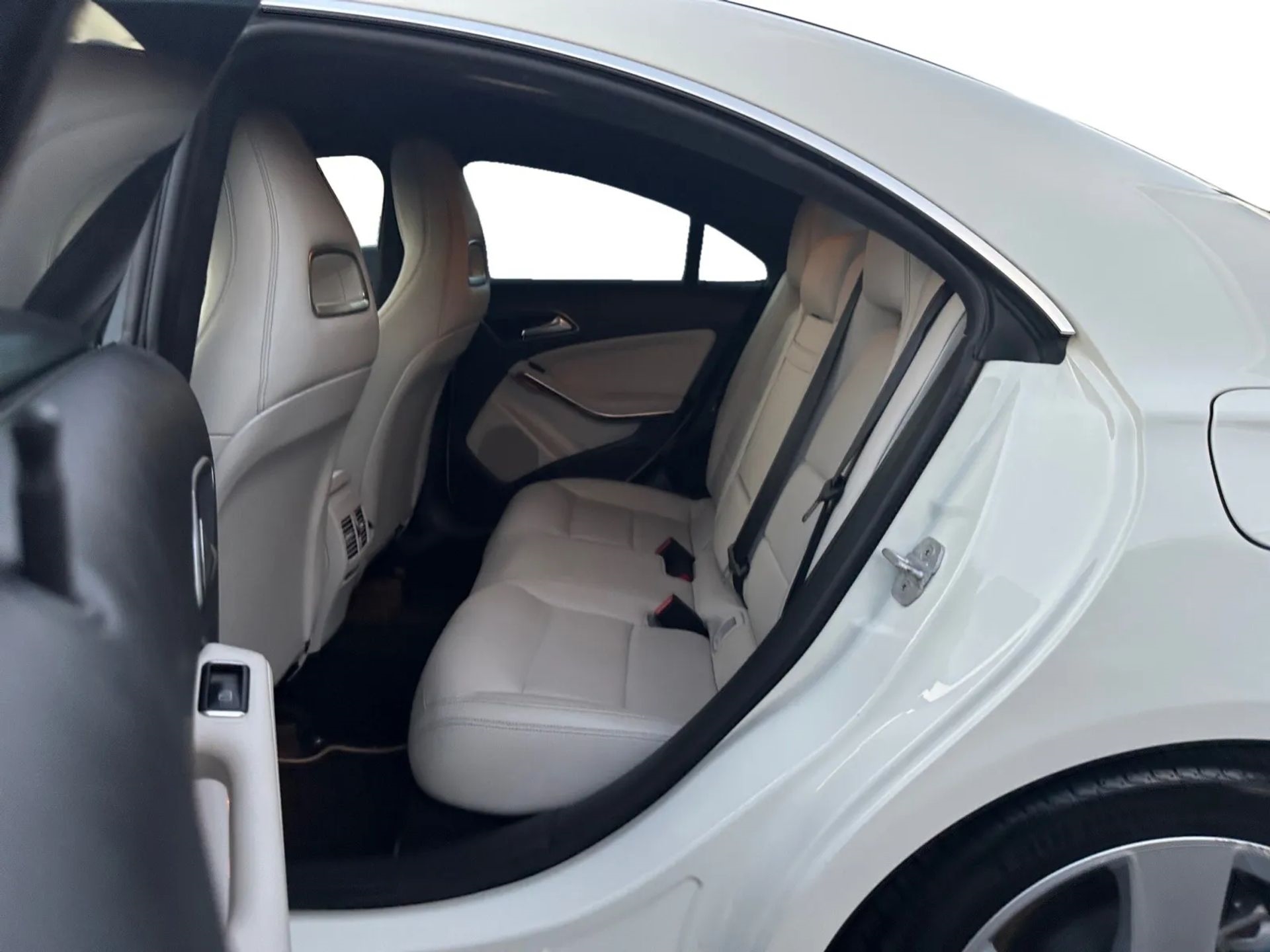 Mercedes-Benz CLA 4dr Sdn CLA 250 4MATIC 2016