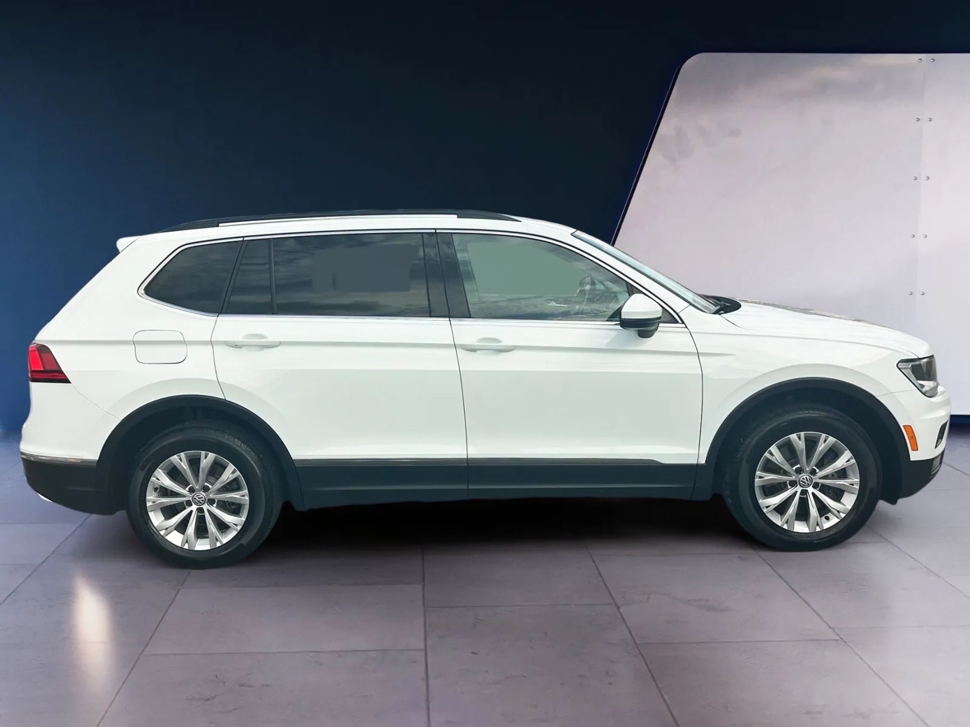 Volkswagen Tiguan 2.0T SEL FWD 2018