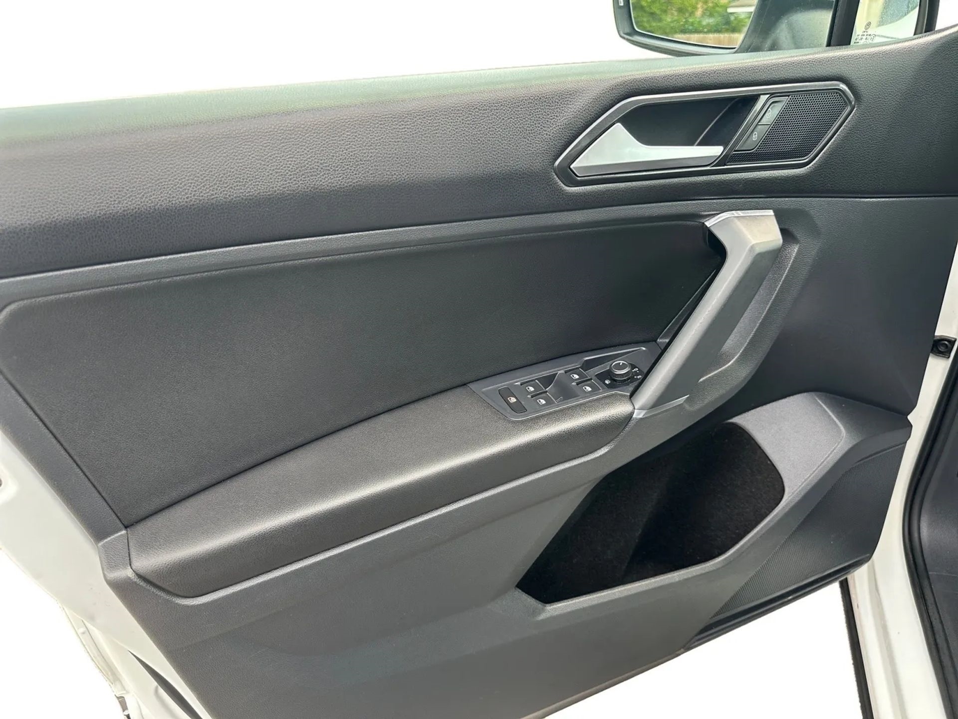 Volkswagen Tiguan 2.0T SEL FWD 2018