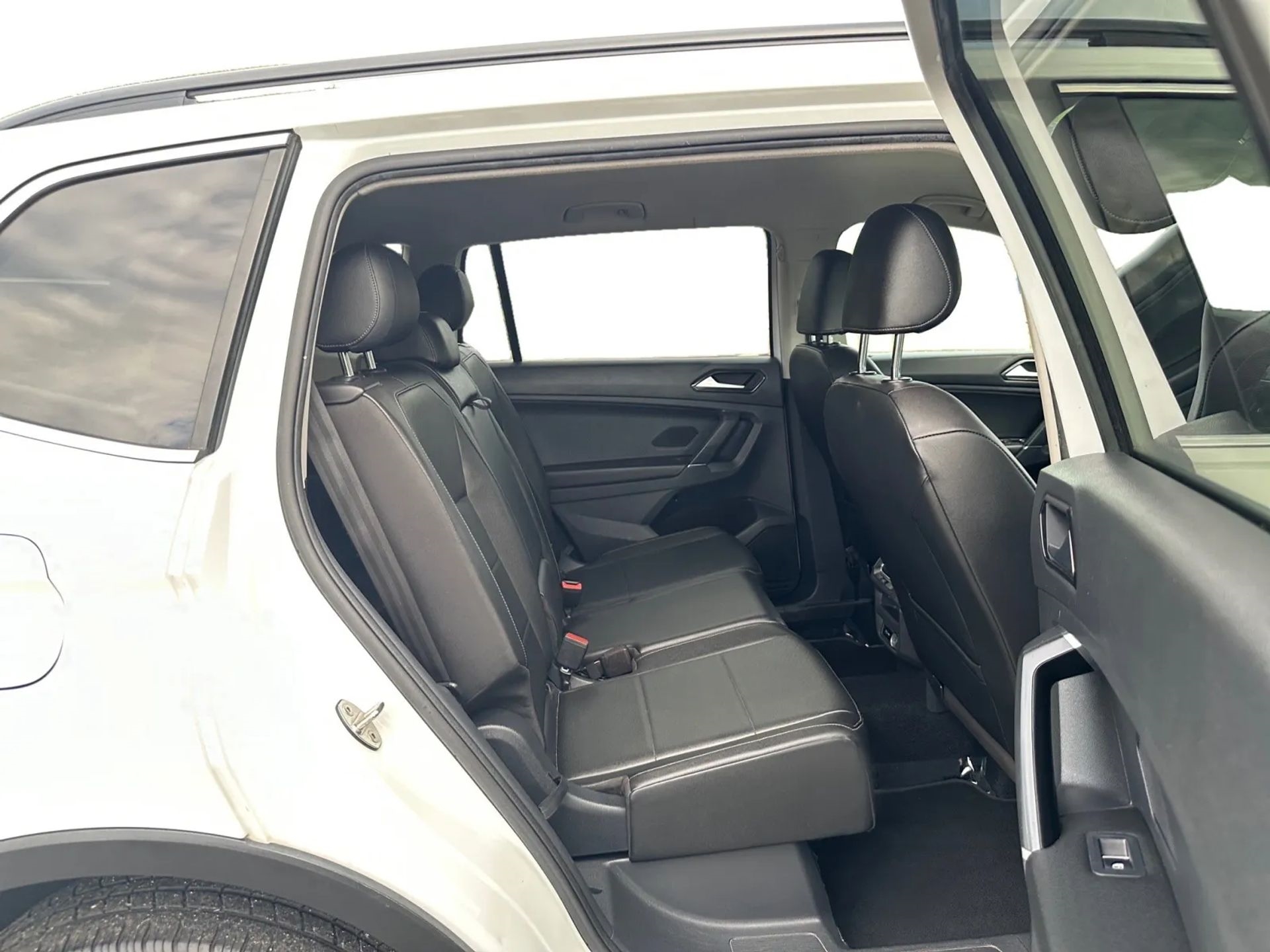 Volkswagen Tiguan 2.0T SEL FWD 2018