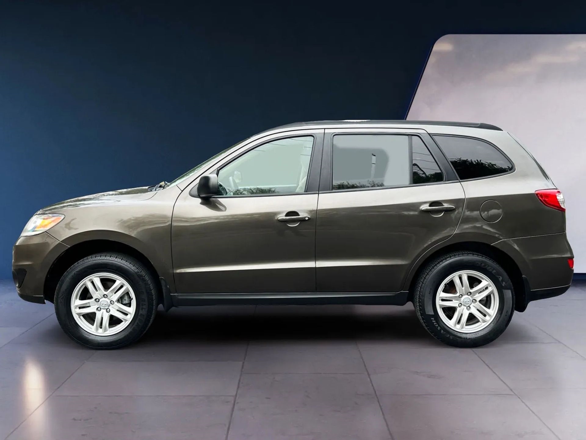 Hyundai Santa Fe FWD 4dr I4 GLS 2012