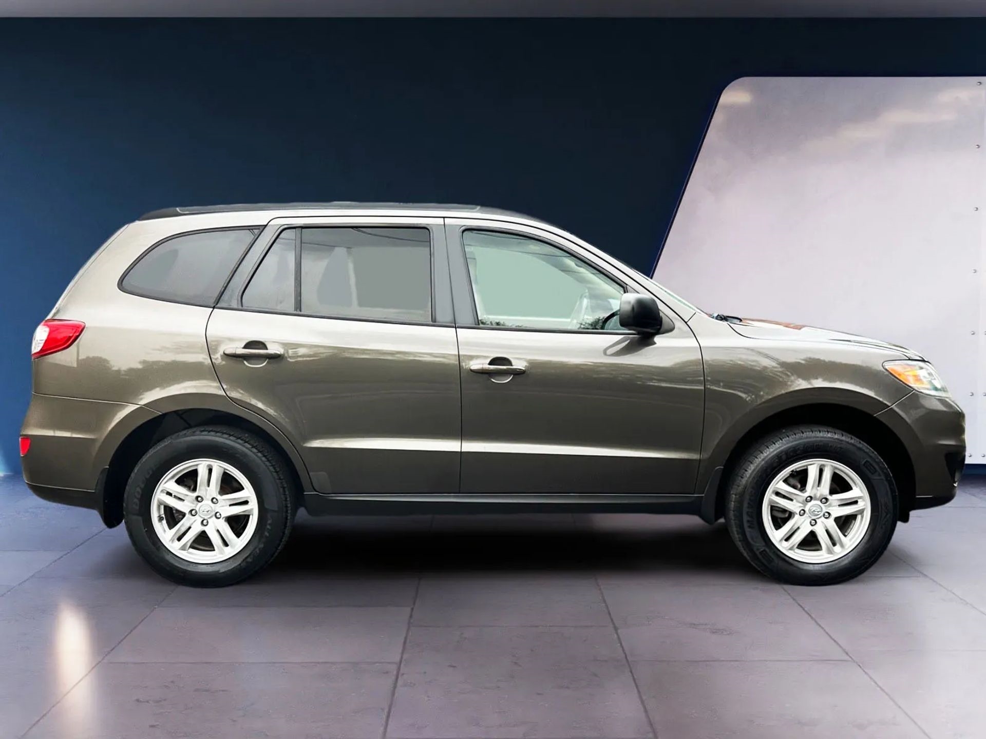 Hyundai Santa Fe FWD 4dr I4 GLS 2012