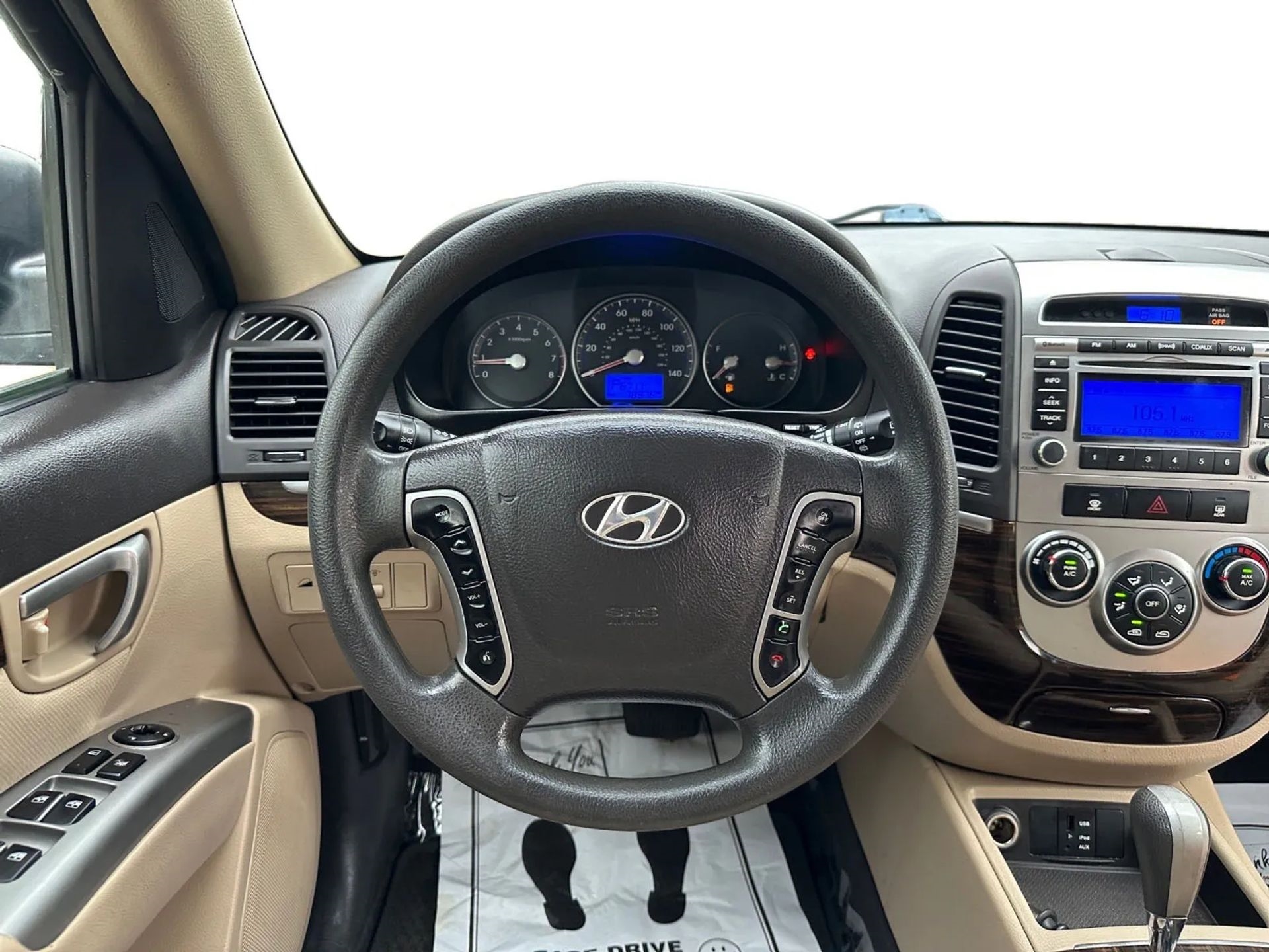 Hyundai Santa Fe FWD 4dr I4 GLS 2012