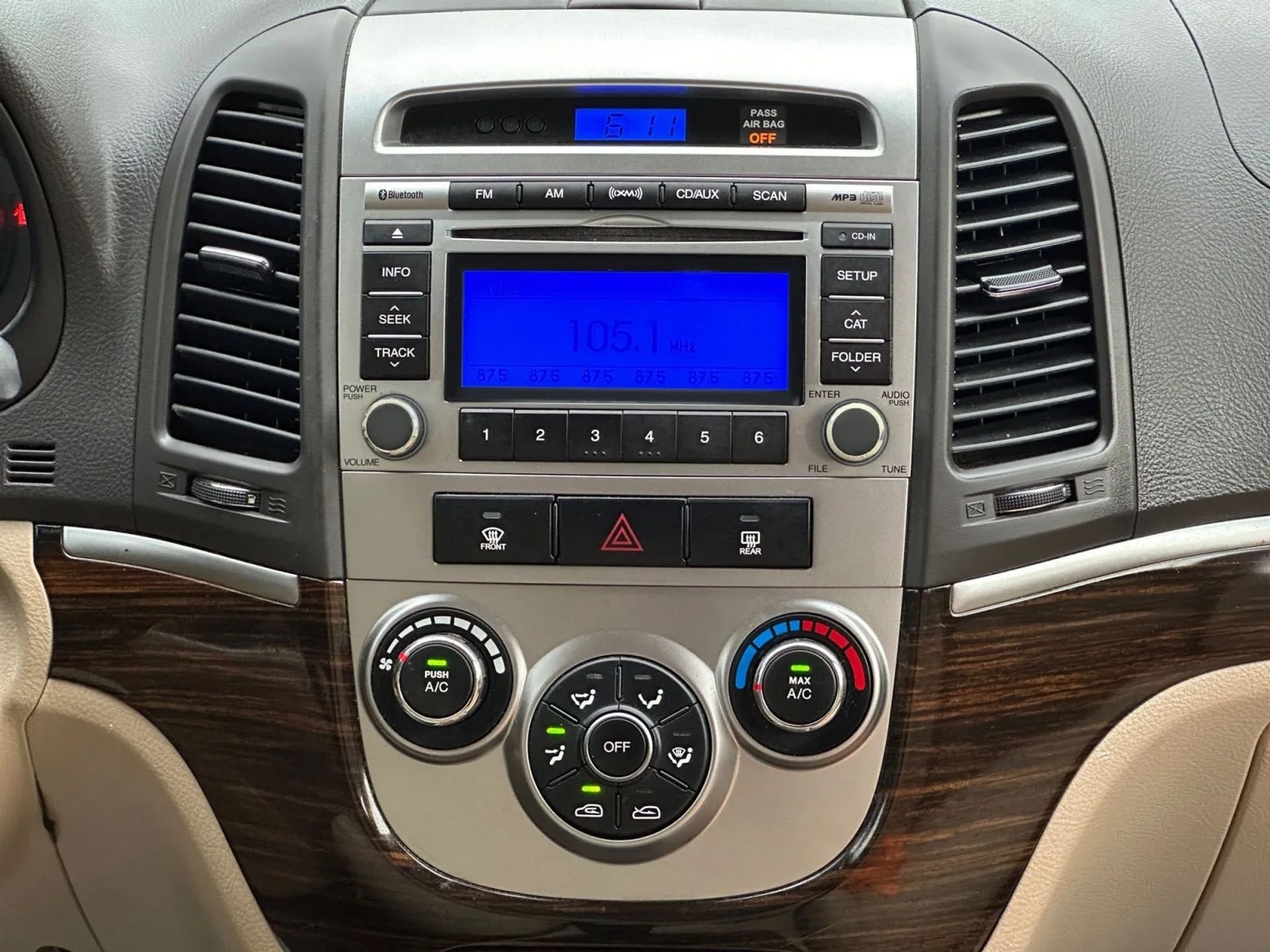 Hyundai Santa Fe FWD 4dr I4 GLS 2012