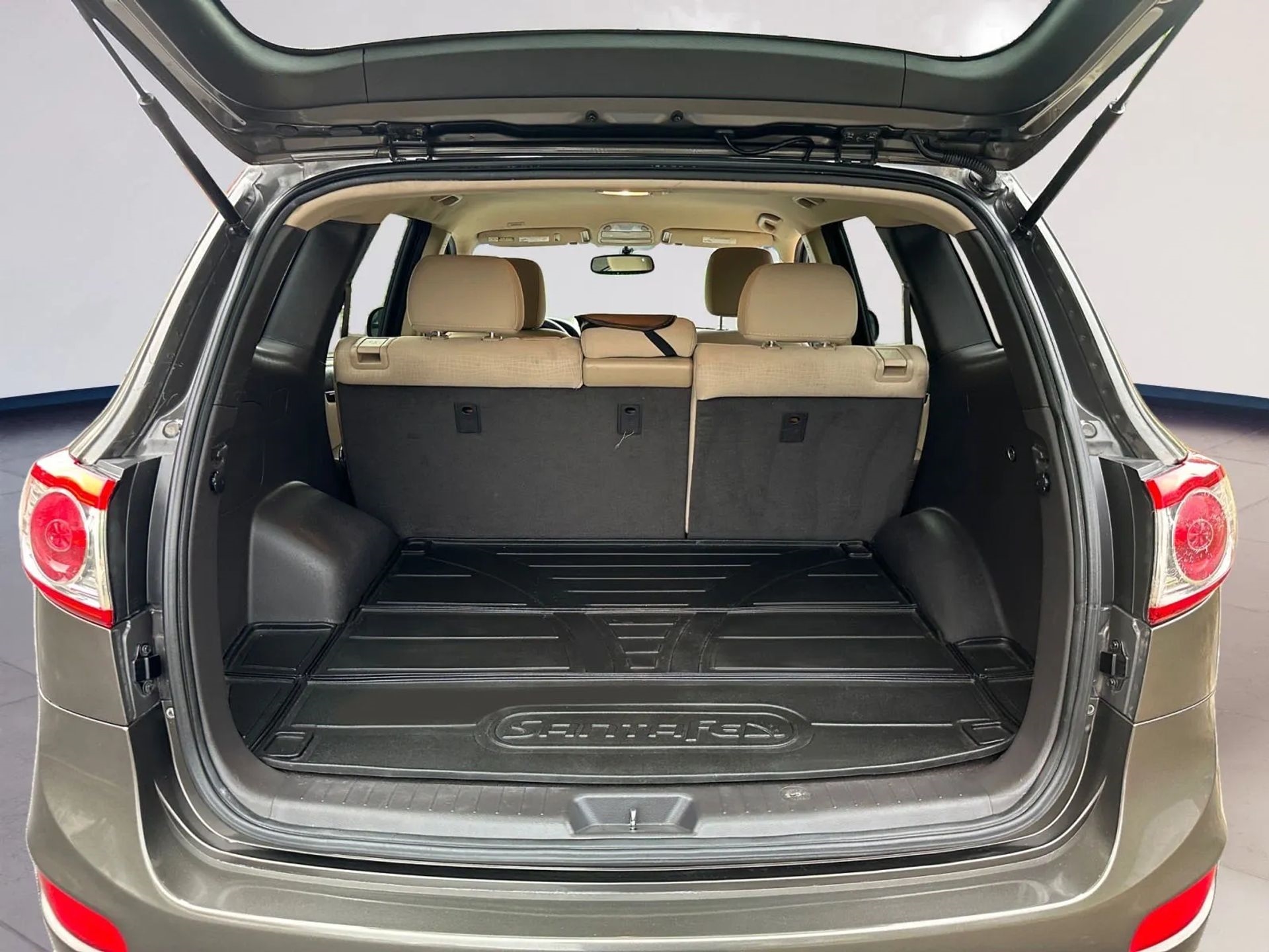 Hyundai Santa Fe FWD 4dr I4 GLS 2012