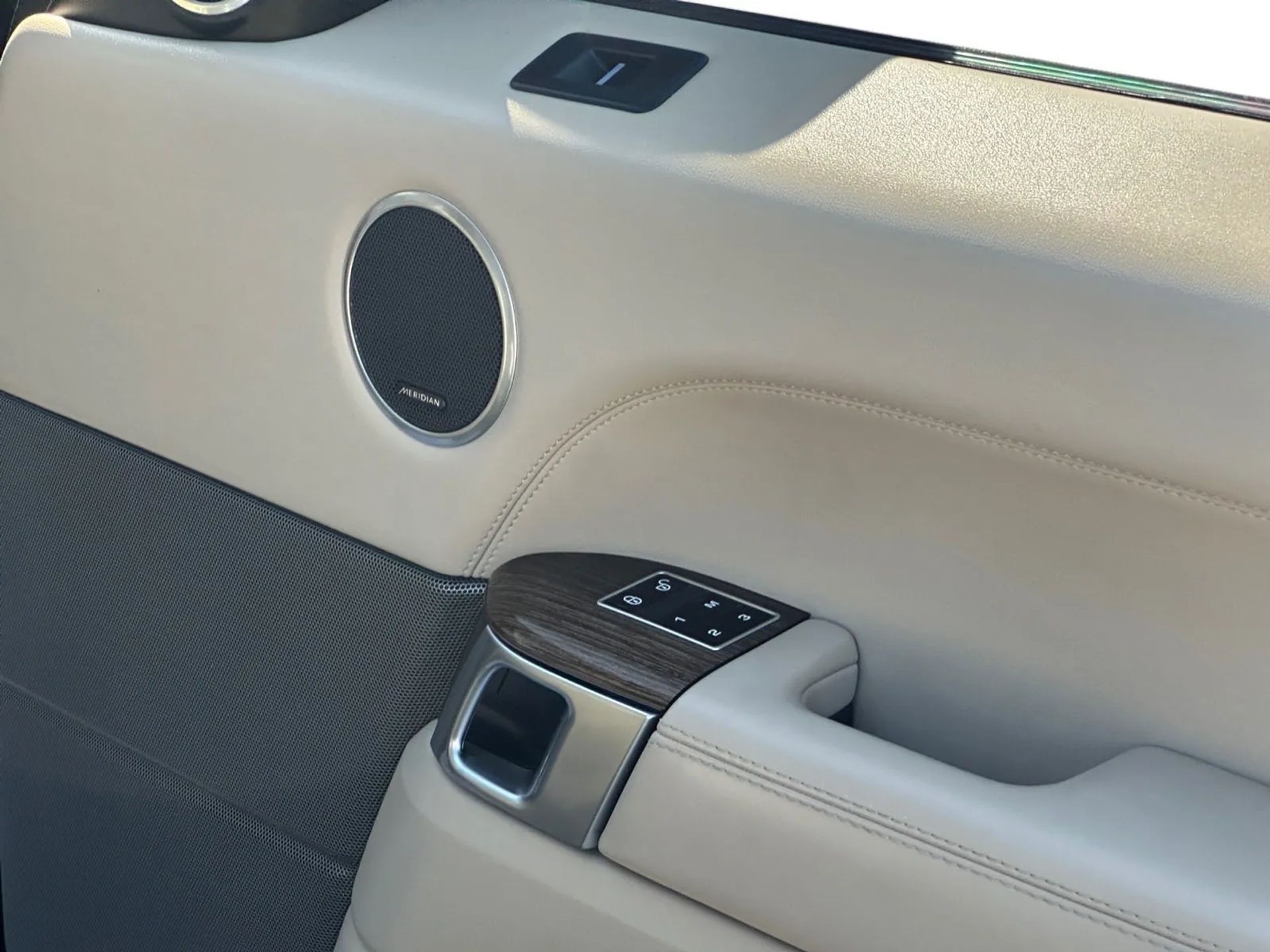 Land Rover Range Rover Sport 4WD 4dr HSE 2015