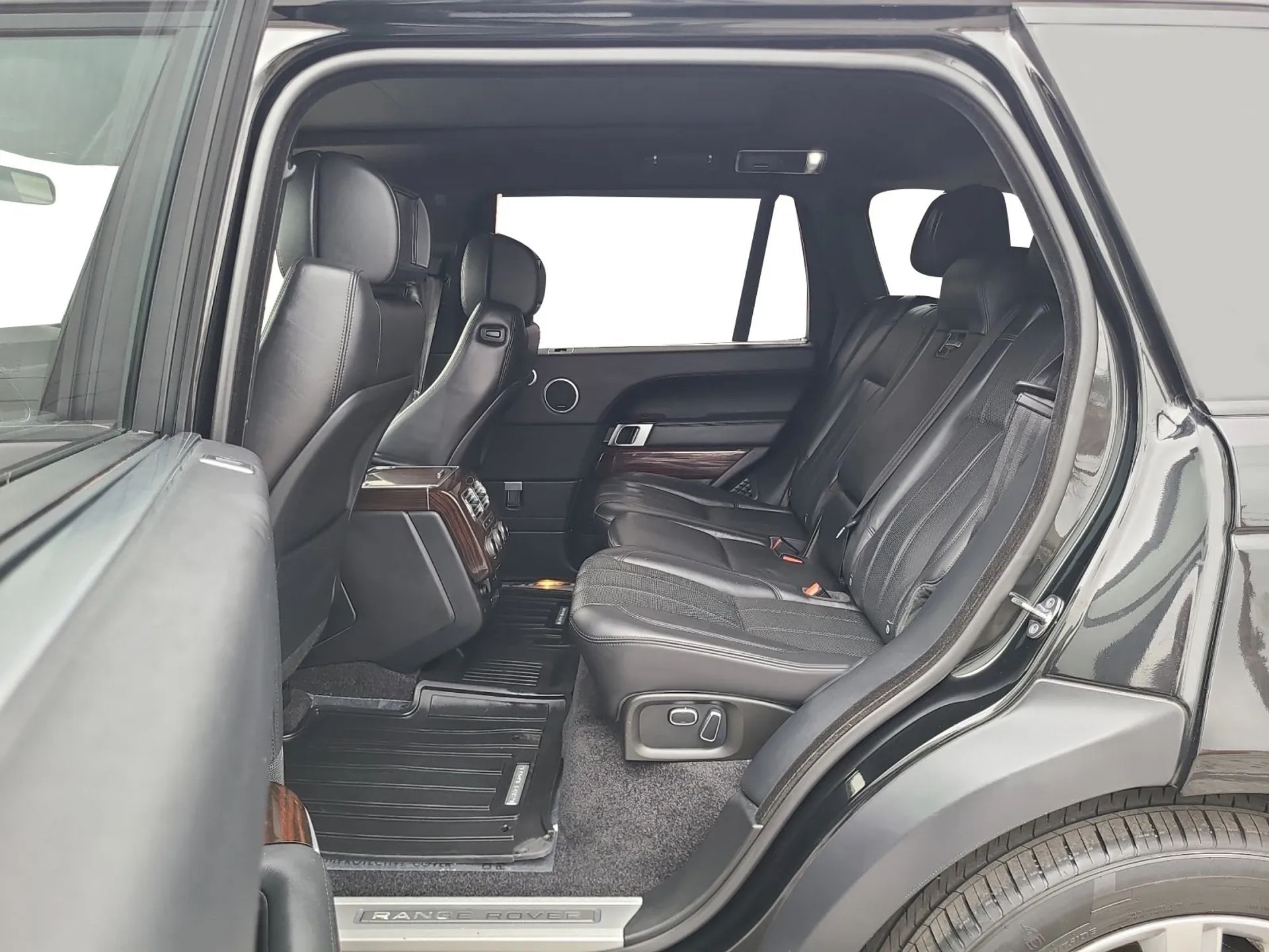 Land Rover Range Rover 4WD 4dr Supercharged LWB 2015