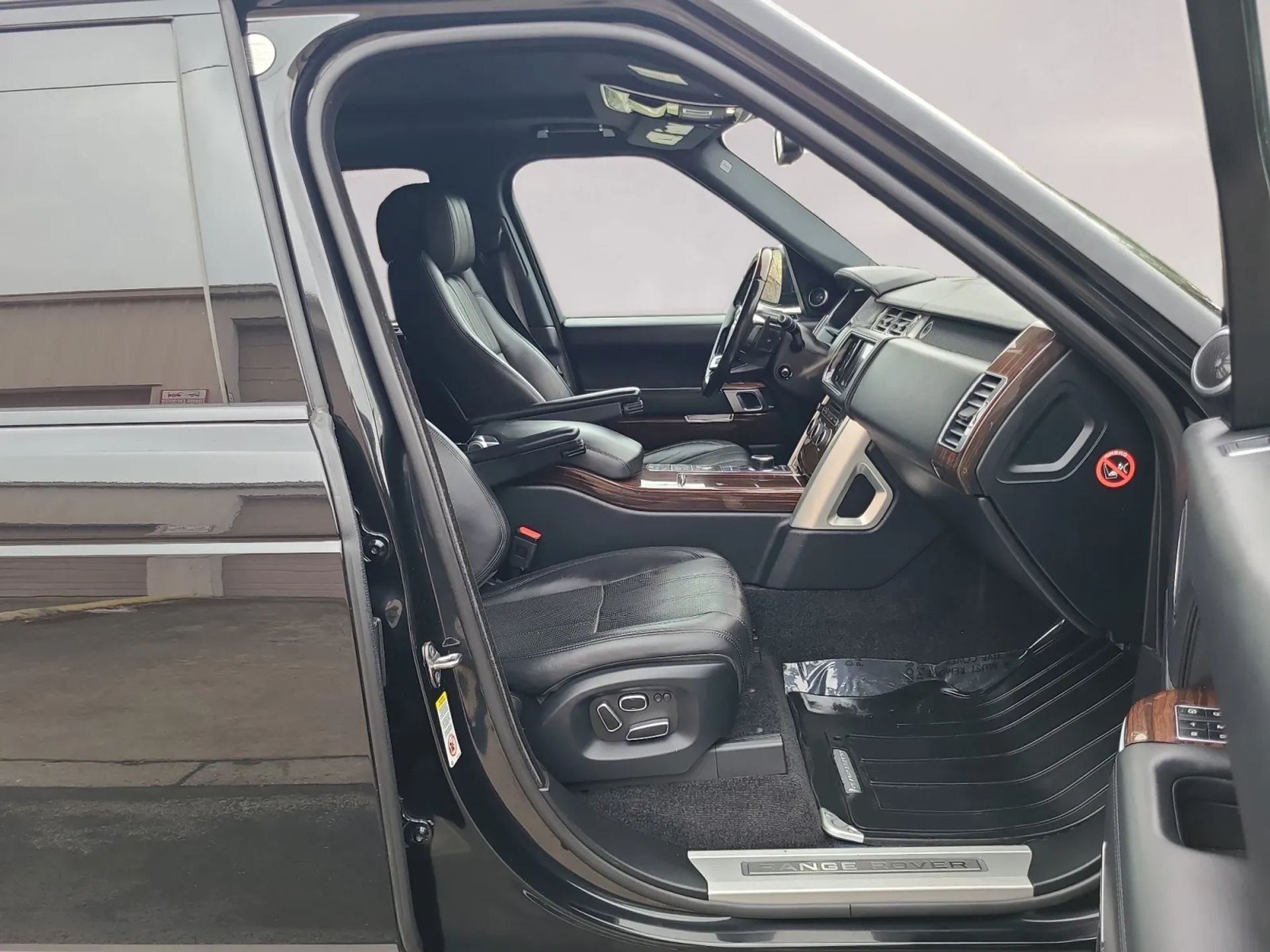 Land Rover Range Rover 4WD 4dr Supercharged LWB 2015