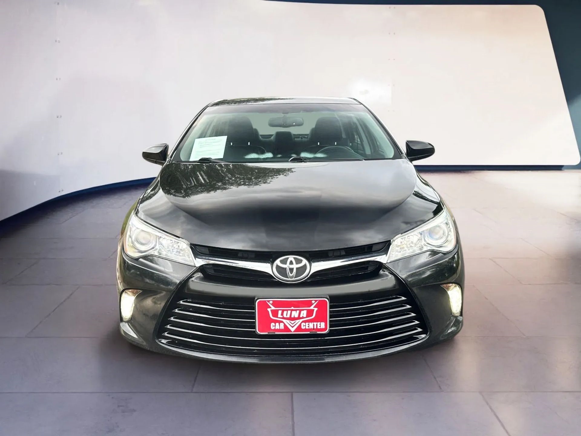 Toyota Camry 4dr Sdn I4 Auto XLE (Natl) 2015