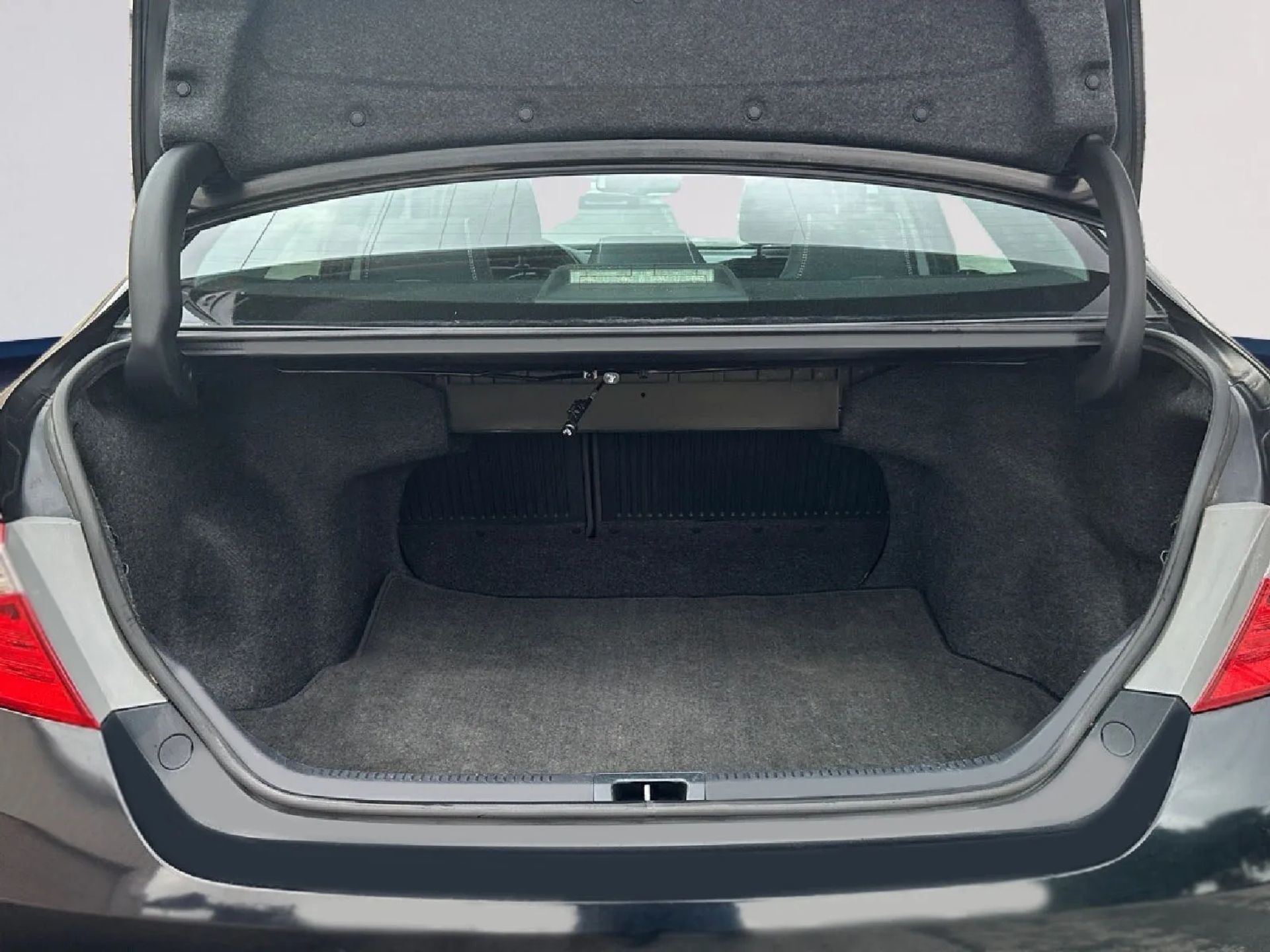 Toyota Camry 4dr Sdn I4 Auto XLE (Natl) 2015