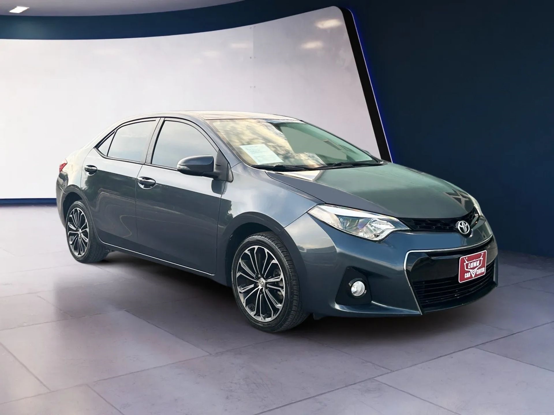 Toyota Corolla 4dr Sdn CVT LE Premium (Natl) 2015