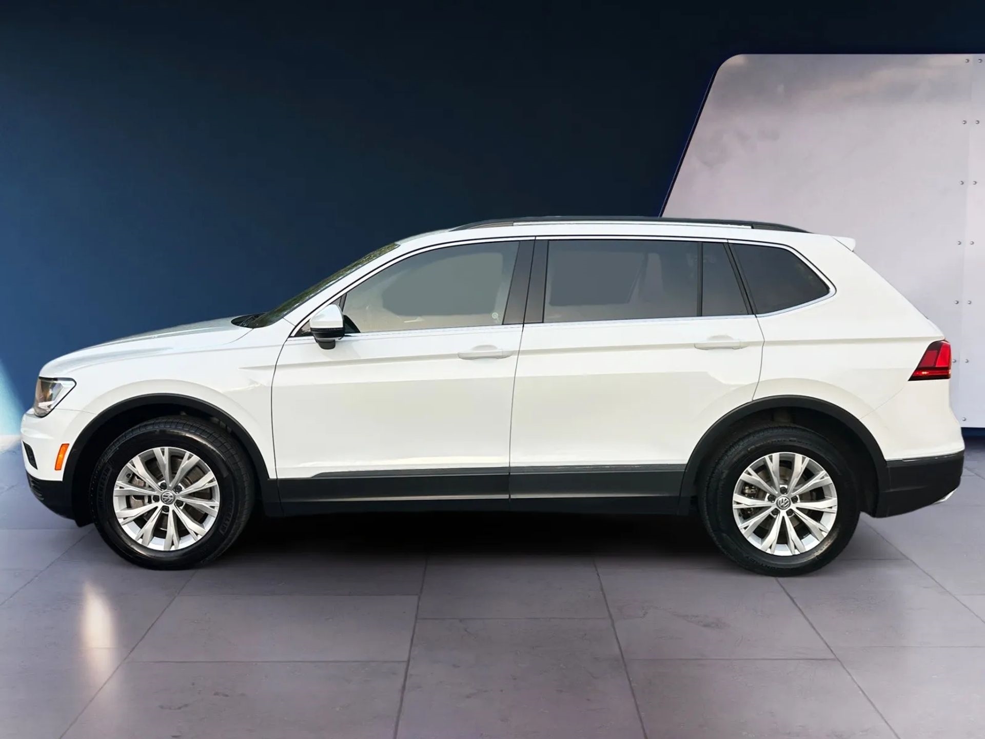 Volkswagen Tiguan 2.0T SEL FWD 2018