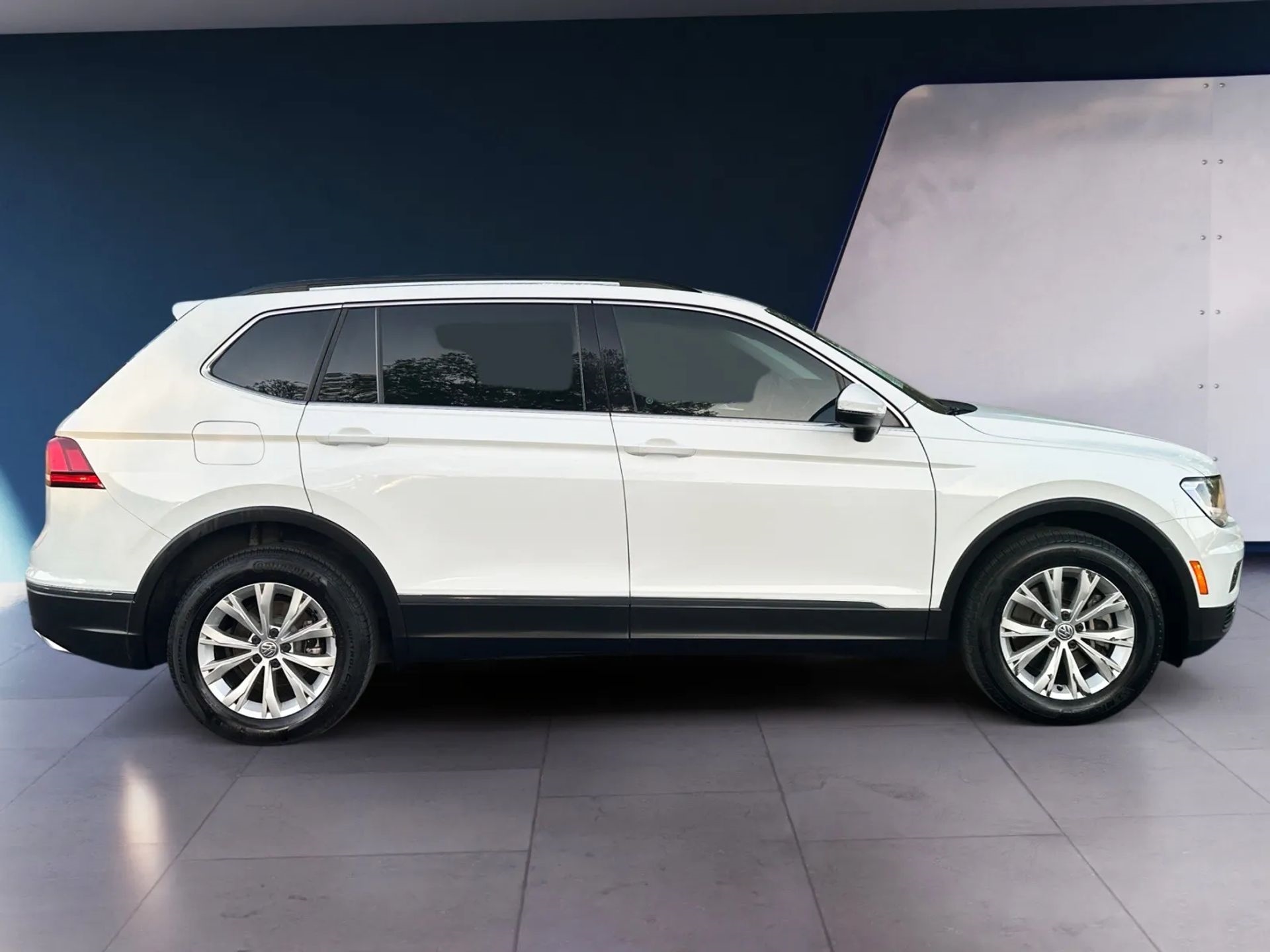 Volkswagen Tiguan 2.0T SEL FWD 2018