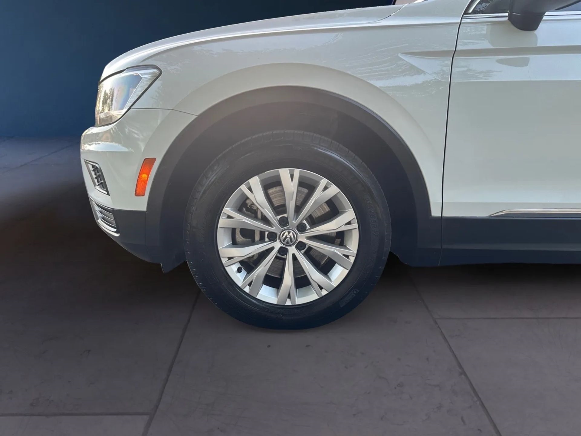 Volkswagen Tiguan 2.0T SEL FWD 2018
