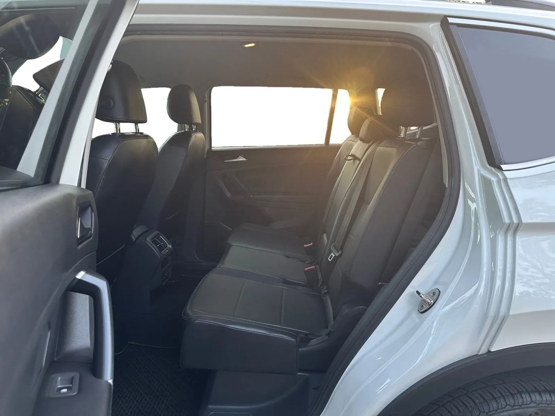 Volkswagen Tiguan 2.0T SEL FWD 2018