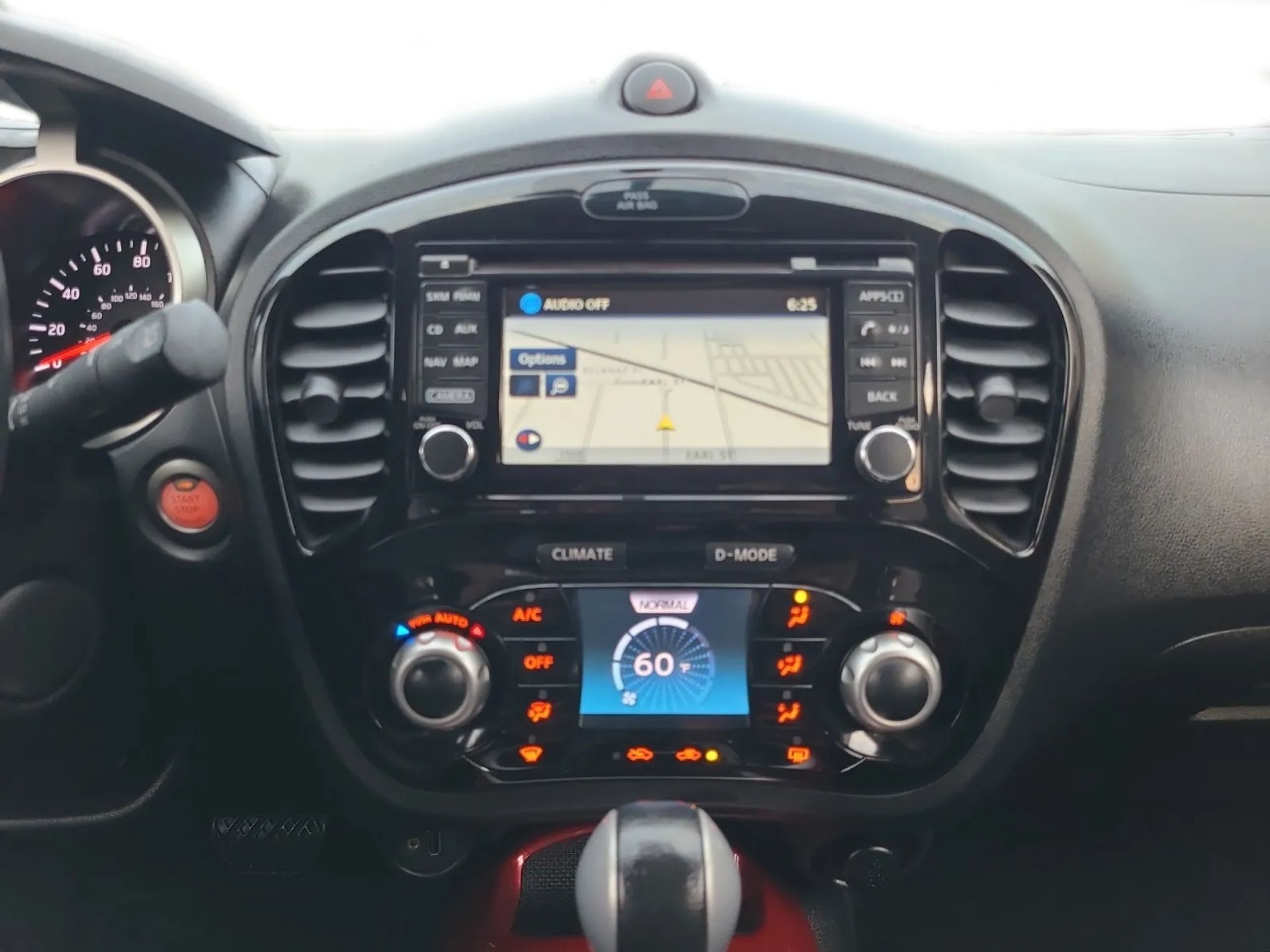 Nissan Juke 5dr Wgn CVT SL AWD 2015