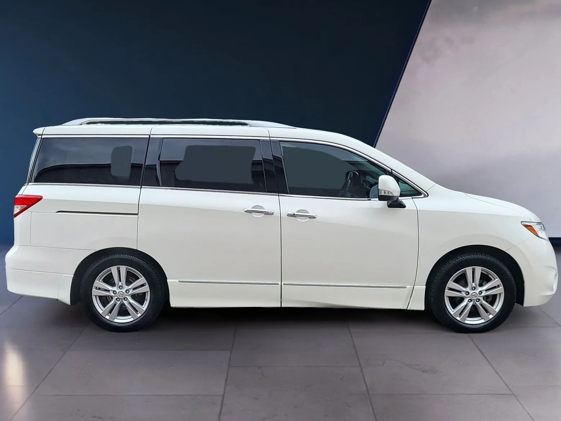 Nissan Quest 4dr SL 2015