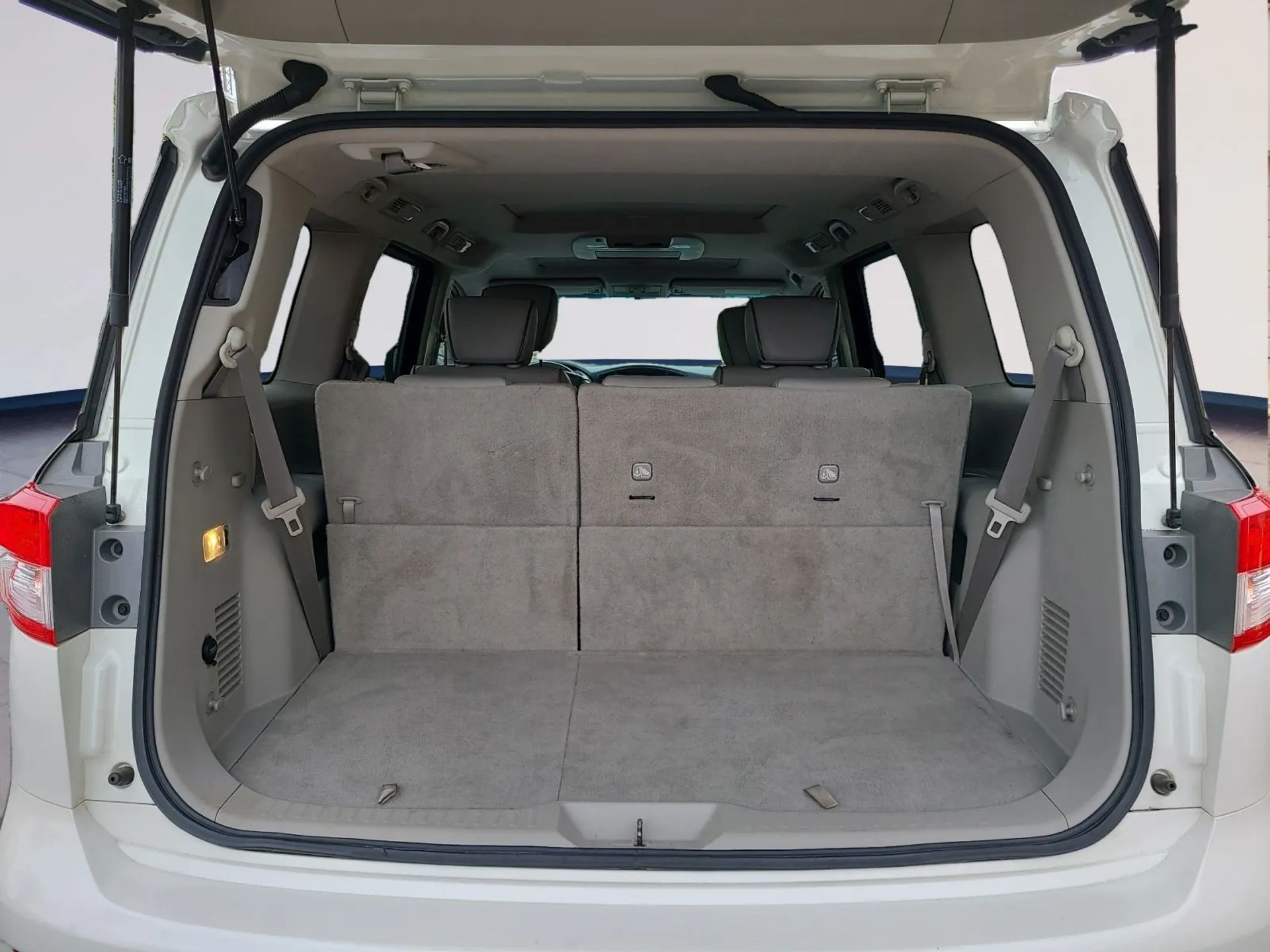 Nissan Quest 4dr SL 2015