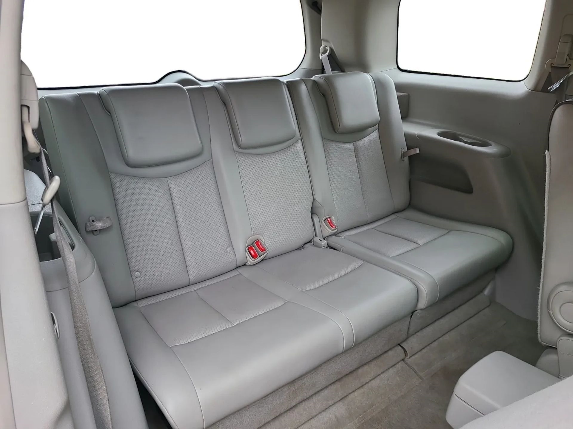 Nissan Quest 4dr SL 2015