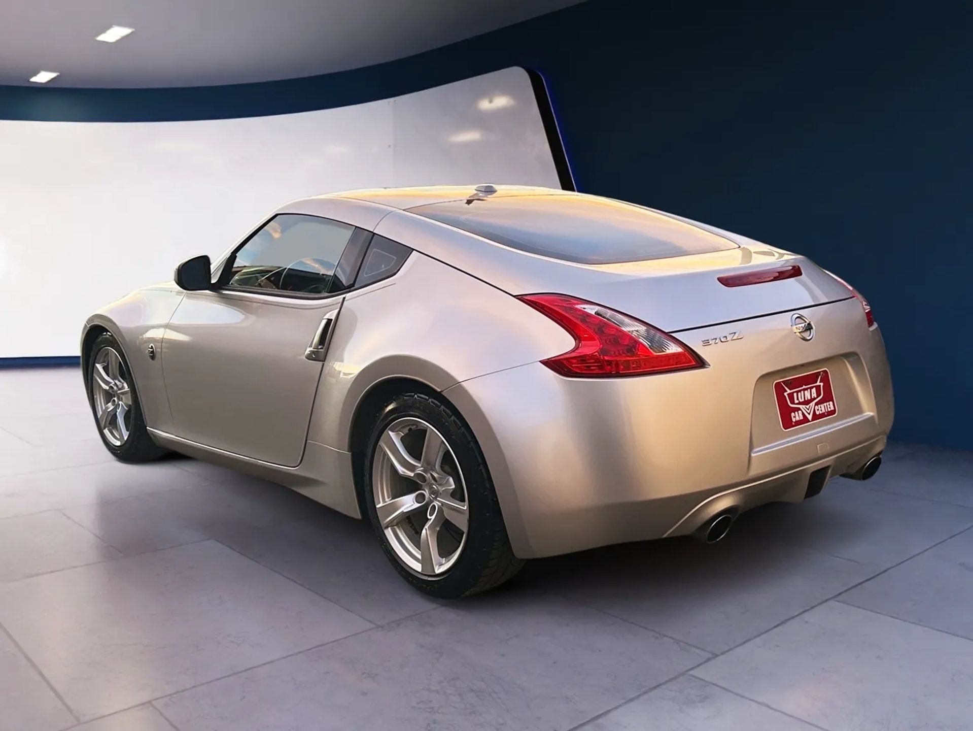 Nissan 370Z 2dr Cpe Auto Touring 2010