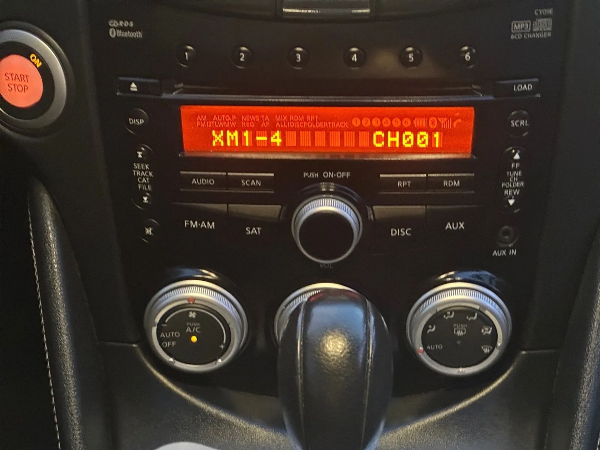 Nissan 370Z 2dr Cpe Auto Touring 2010