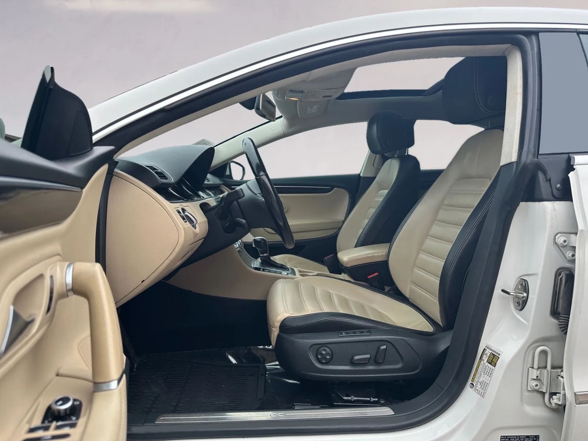 Volkswagen CC 4dr Sdn DSG Executive PZEV 2015