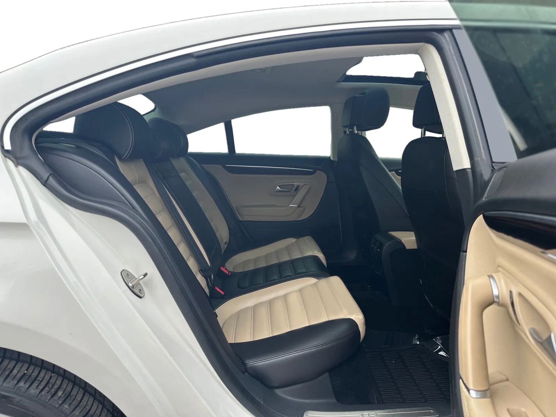 Volkswagen CC 4dr Sdn DSG Executive PZEV 2015