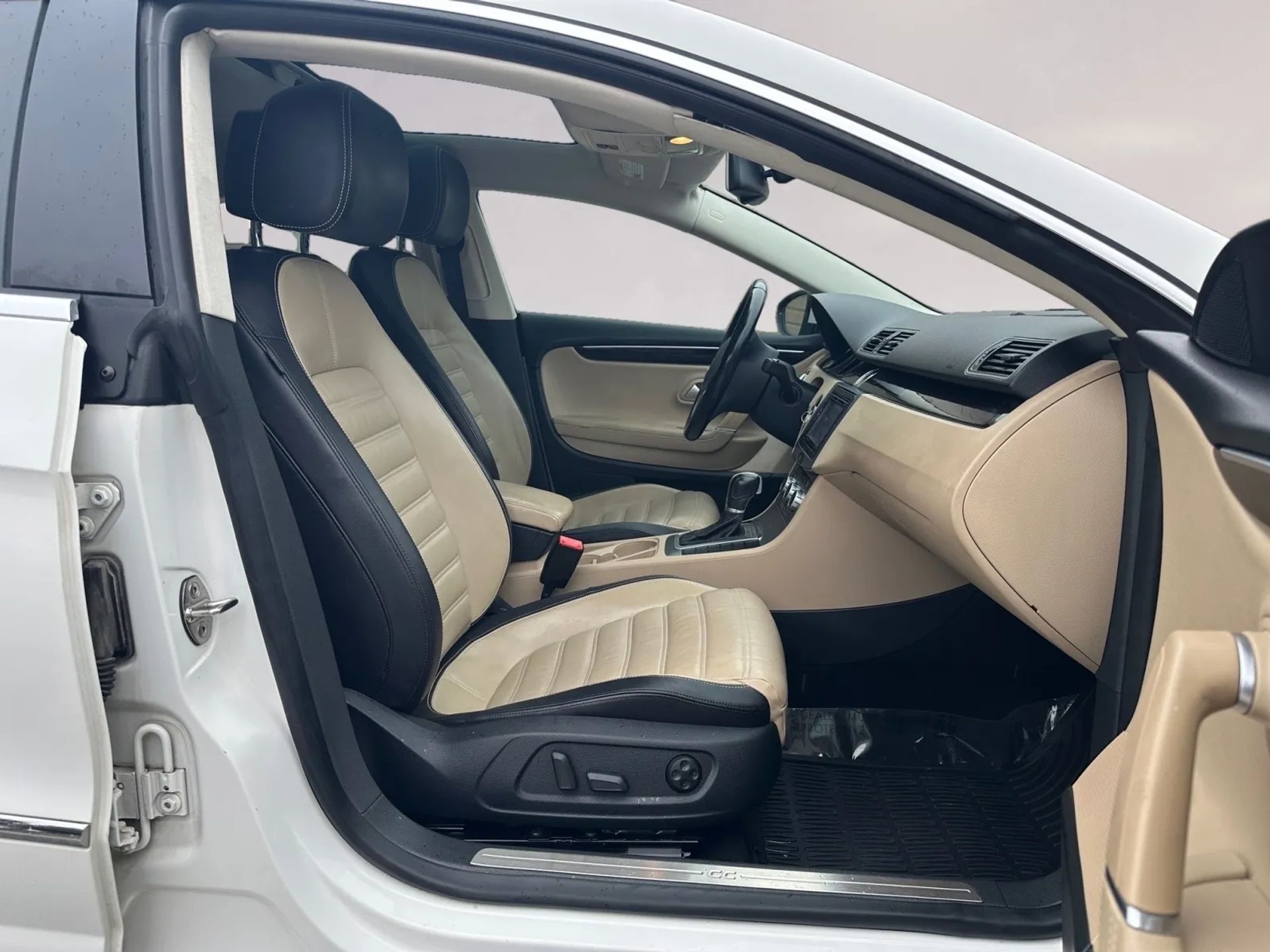 Volkswagen CC 4dr Sdn DSG Executive PZEV 2015