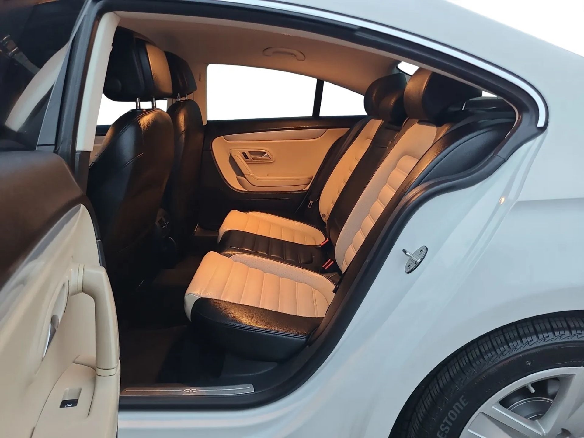 Volkswagen CC 4dr Sdn DSG R-Line PZEV 2014