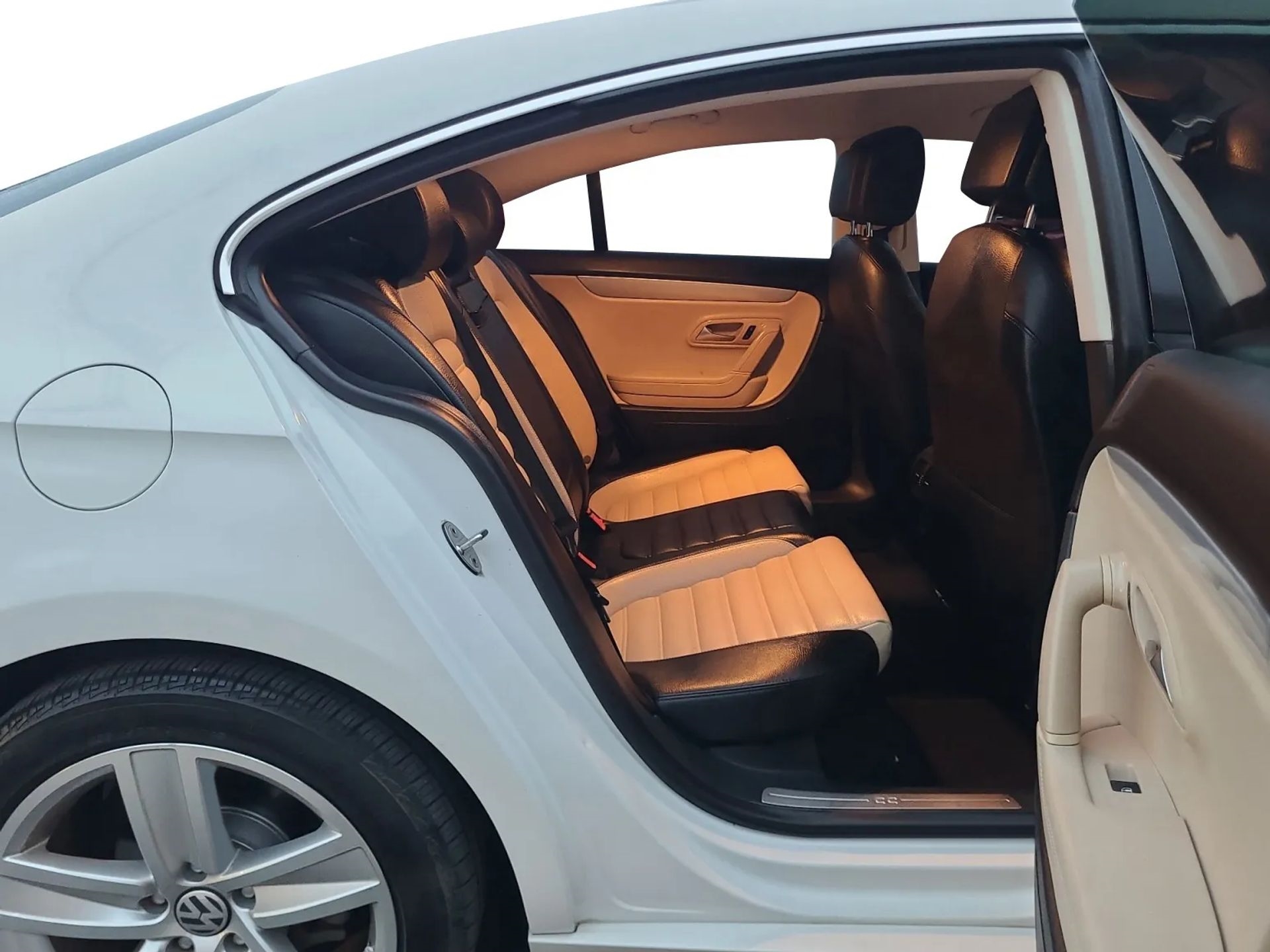 Volkswagen CC 4dr Sdn DSG R-Line PZEV 2014